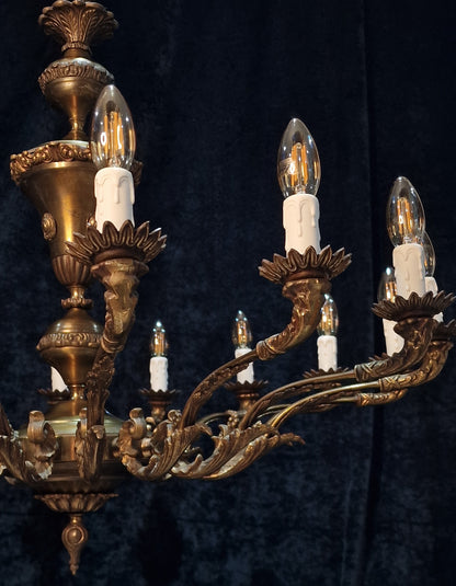 Stately Large Vintage Heavy Italian 16 Arm Brass Chandelier Ceiling Light