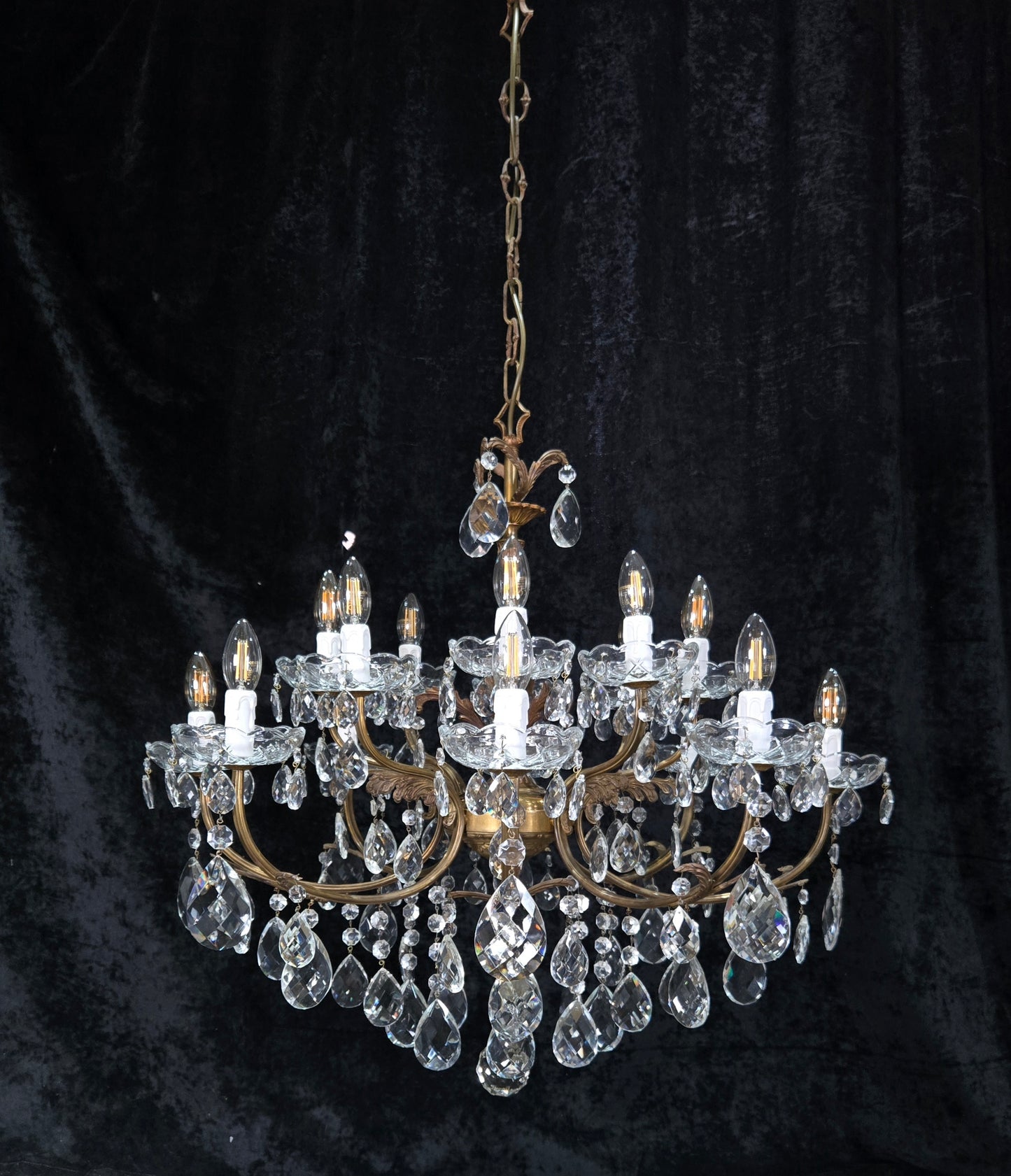 Fabulous Large Vintage Italian Heavy 8 Arm 16 Light Brass Crystal Chandelier