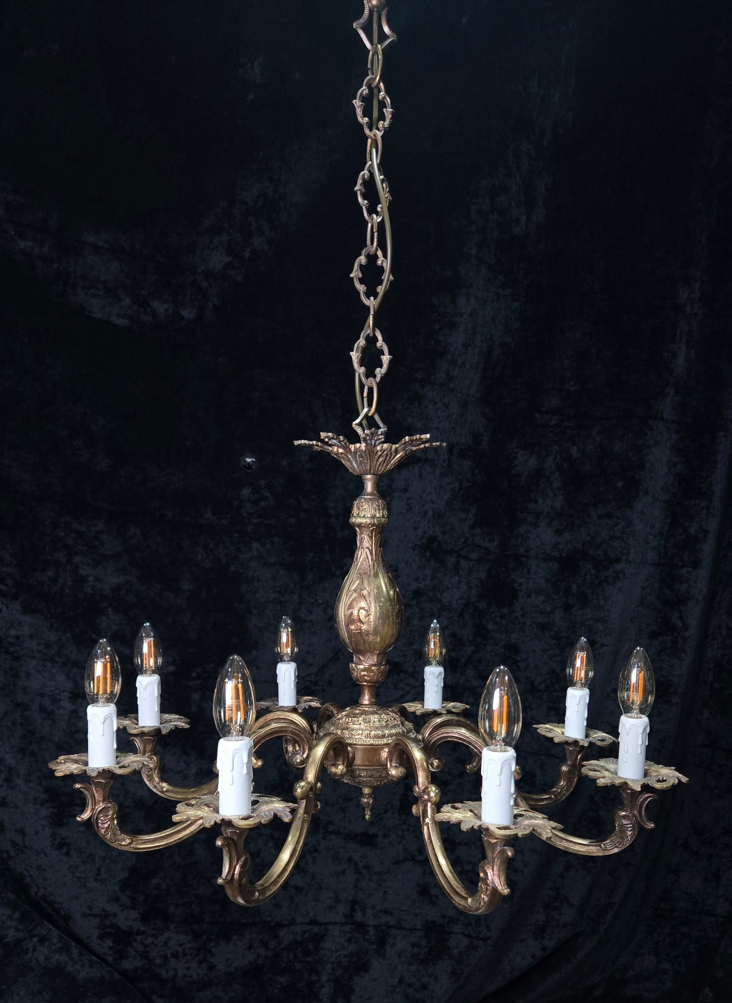 Beautiful Large Heavy Vintage Solid Brass 8 Arm Italian Chandelier Ceiling Light