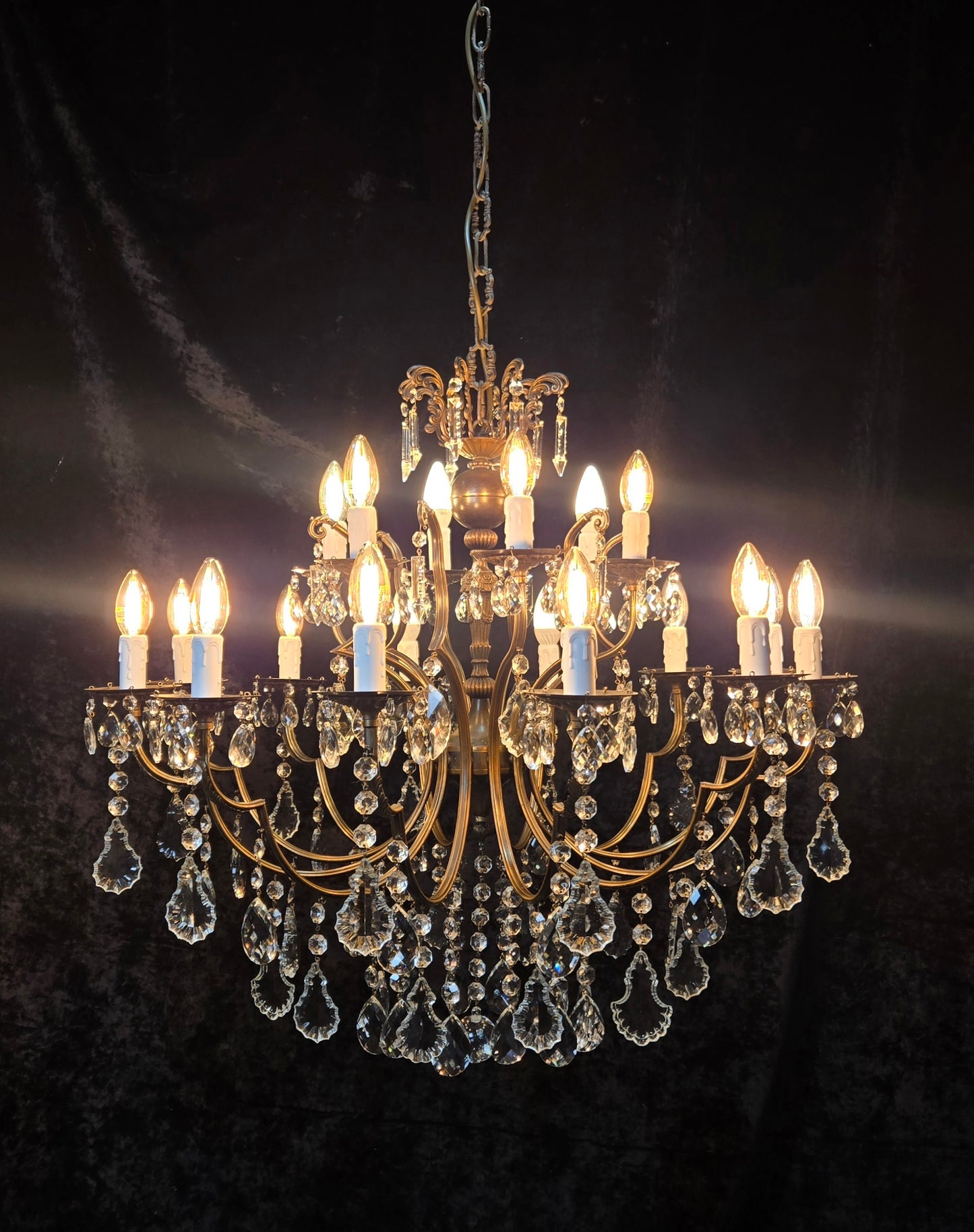 Fabulous Large Vintage Italian 12 Arm 18 Light Brass Crystal Leaf Chandelier