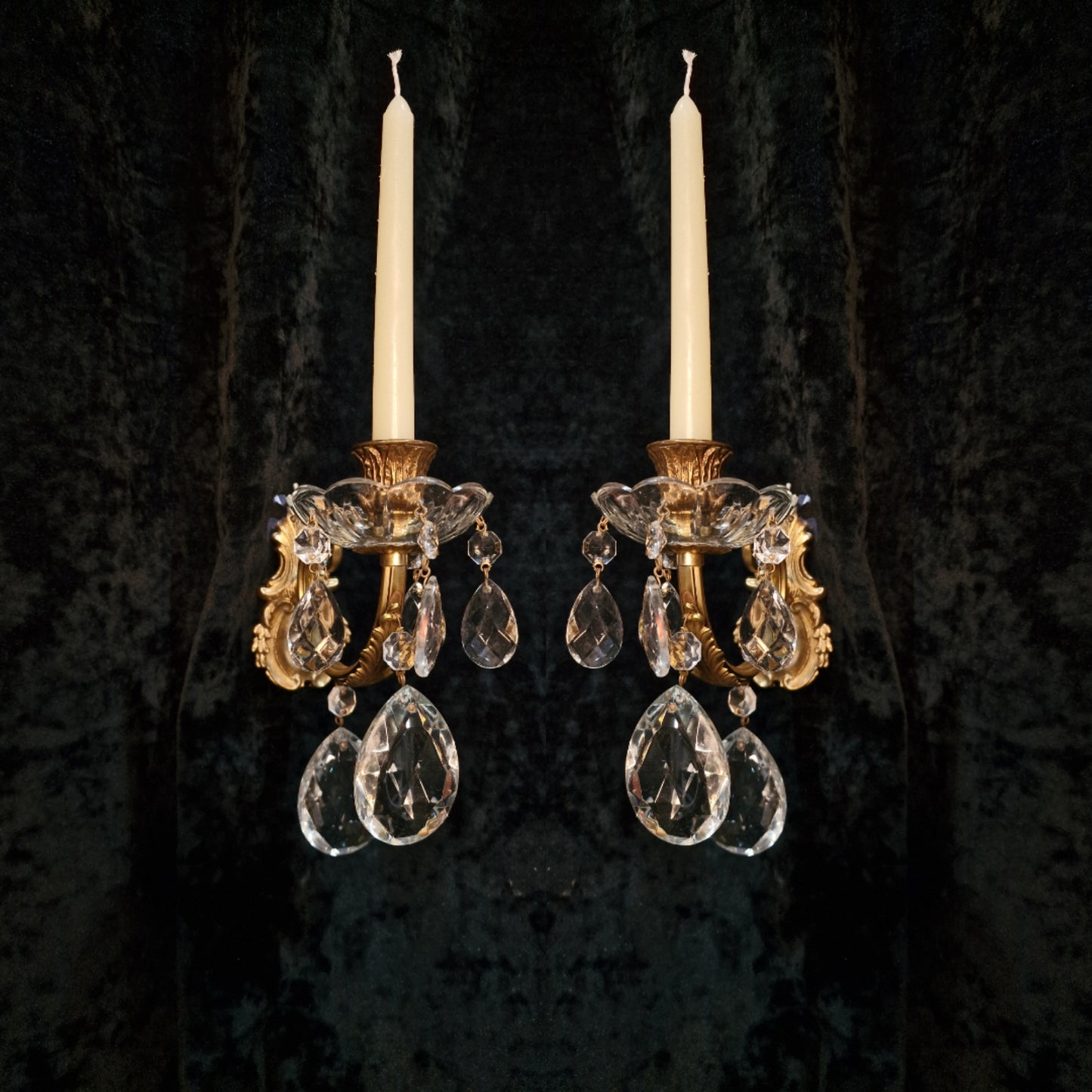 Lovely Pair Vintage Italian 1 Arm Brass Crystal Candle Wall Lights Wall Sconces