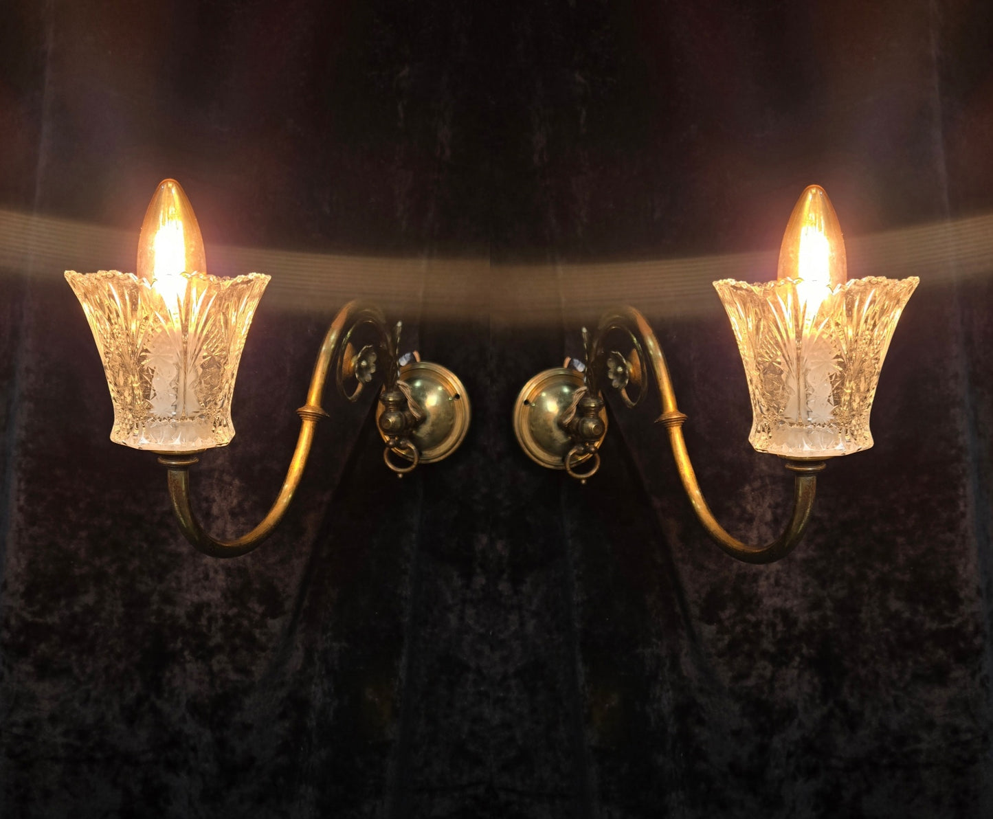 Classical Pair Antique Victorian 1 Arm Brass Swivel Gas to Electric Wall Lights