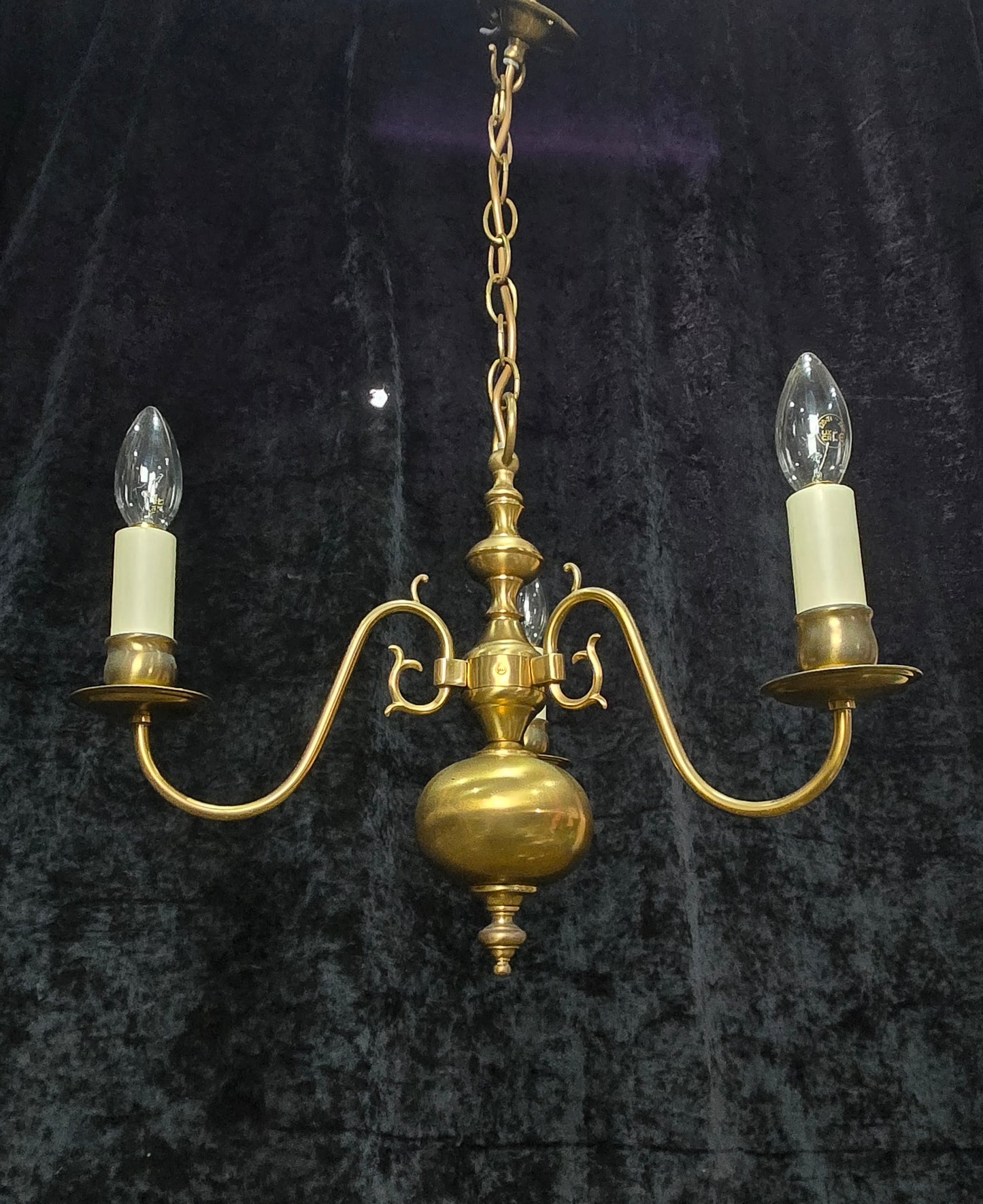 Classical Vintage 3 Arm Brass Flemish Chandelier Ceiling Light
