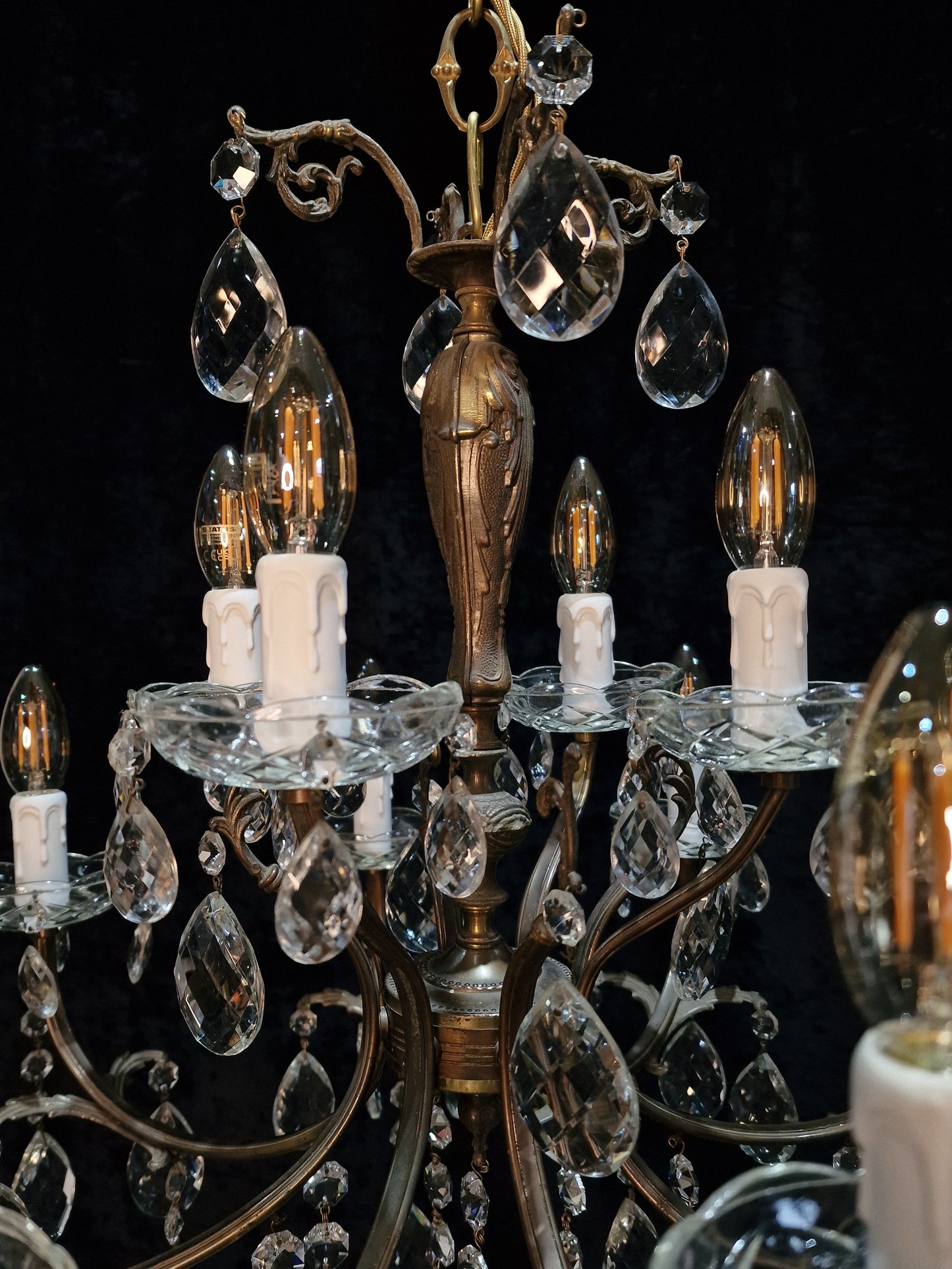 Stunning Vintage Italian 8 Arm 12 Light Crystal and Brass Leaf Chandelier Light