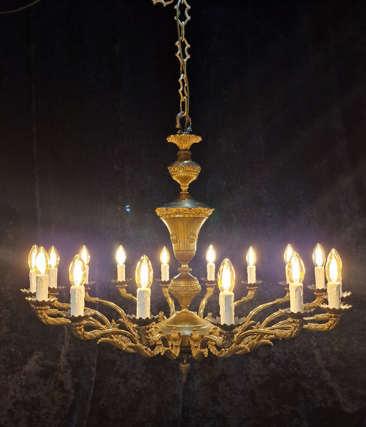 Stately Large Vintage Heavy Italian 16 Arm Brass Chandelier Ceiling Light
