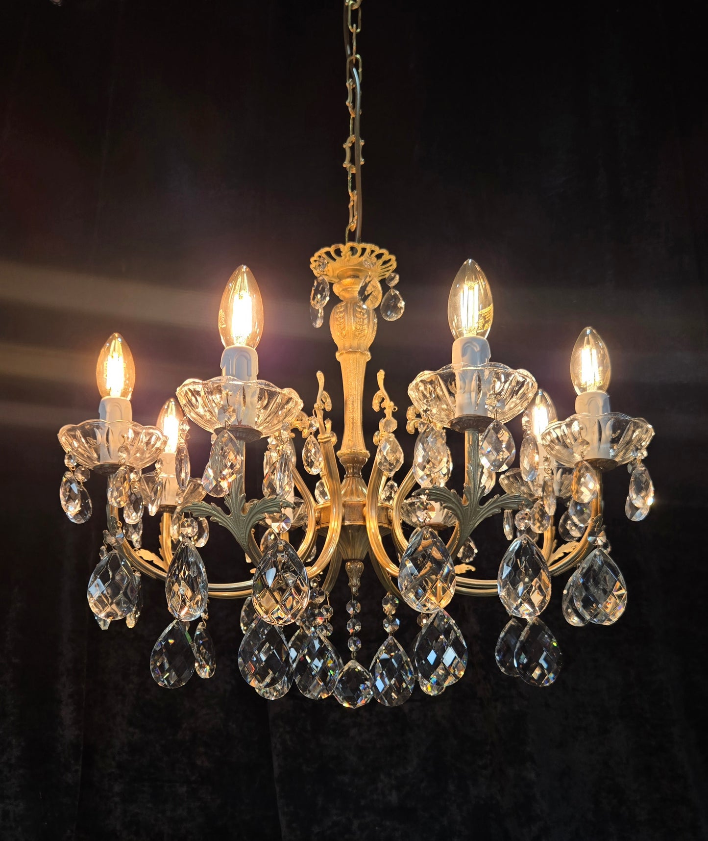 Elegant Vintage Italian 8 Arm Brass Crystal Leaf Chandelier Ceiling Light
