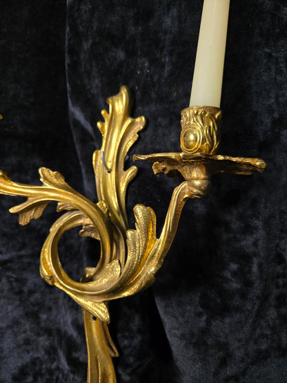 Beautiful Single Antique French Gilt Bronze Brass 2 Arm Leaf Candle Wall Light