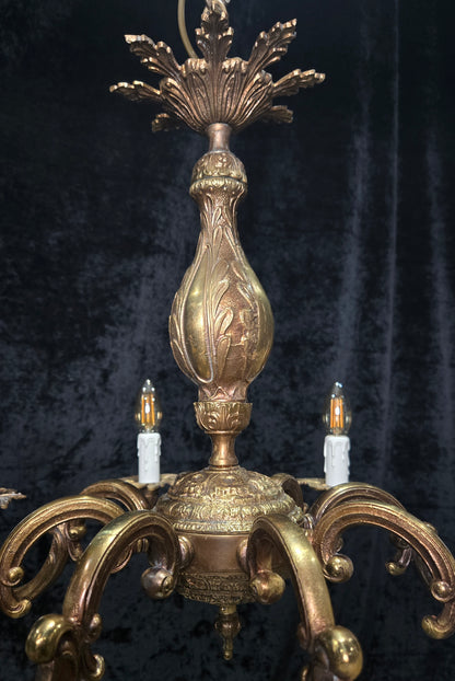 Beautiful Large Heavy Vintage Solid Brass 8 Arm Italian Chandelier Ceiling Light