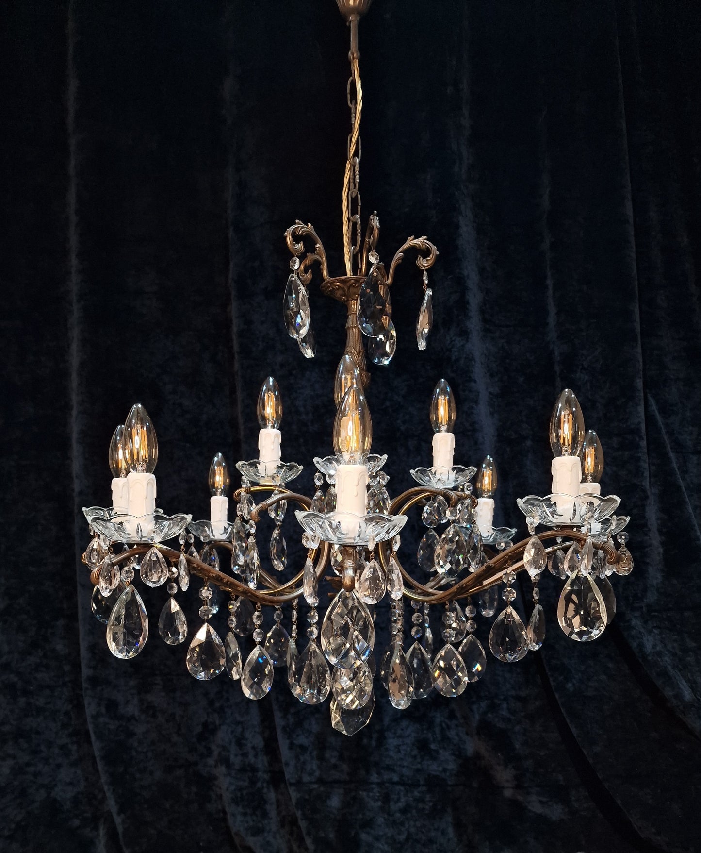 Fabulous Vintage Italian 8 Arm 12 Light 2 Tier Crystal Brass Leaf Chandelier