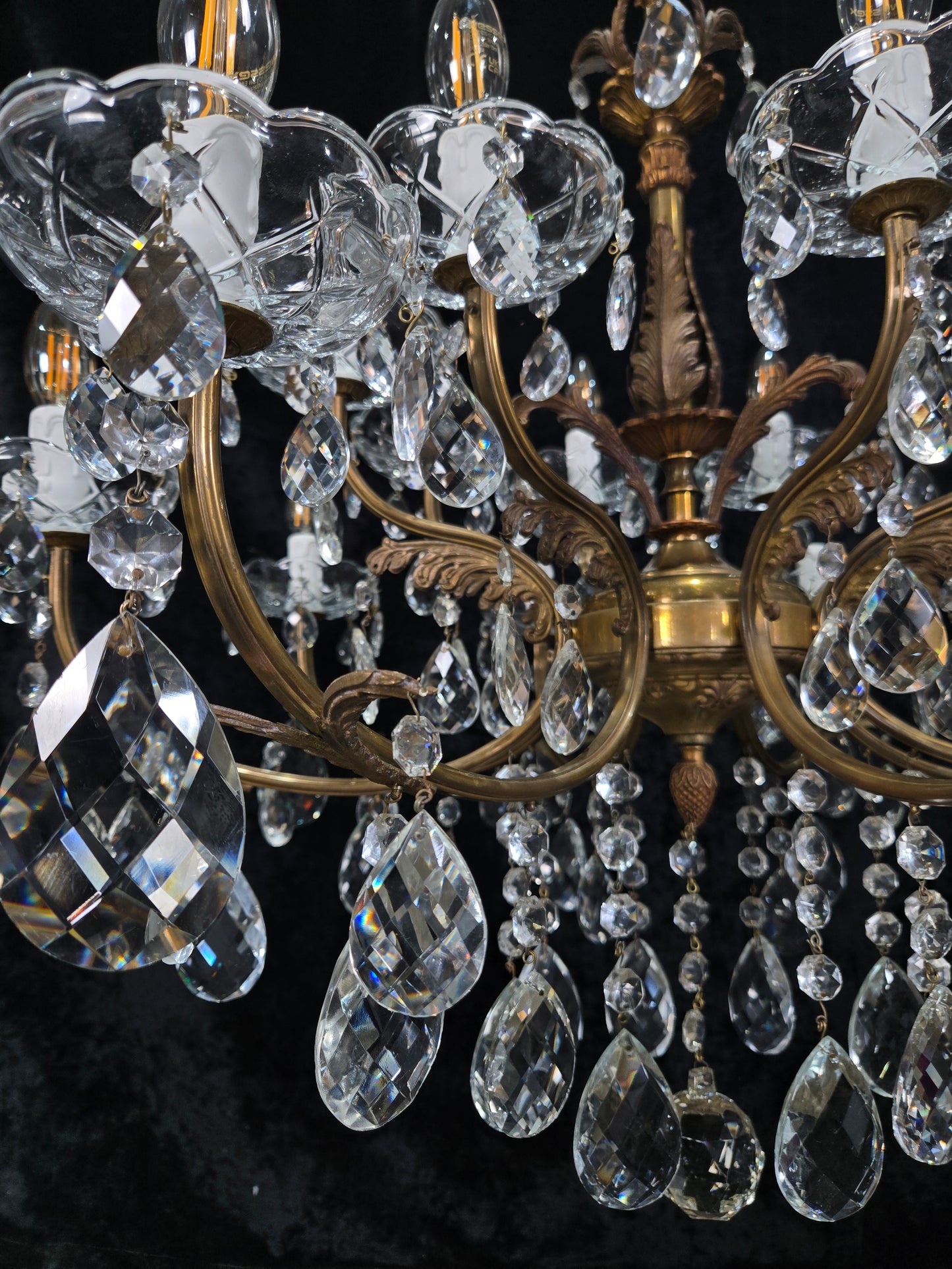 Fabulous Large Vintage Italian Heavy 8 Arm 16 Light Brass Crystal Chandelier