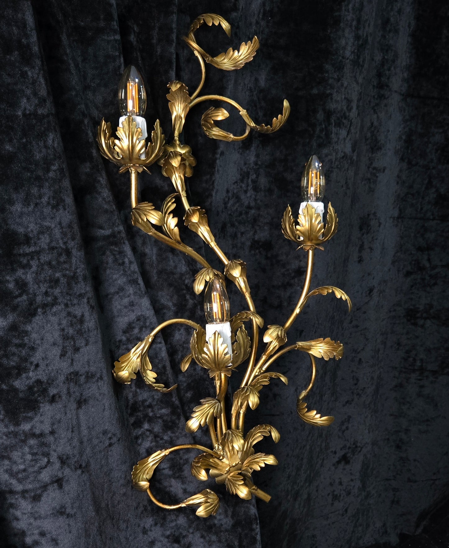 Beautiful Large Vintage Italian 3 Light Gilded Toleware Florentine Sconce Light