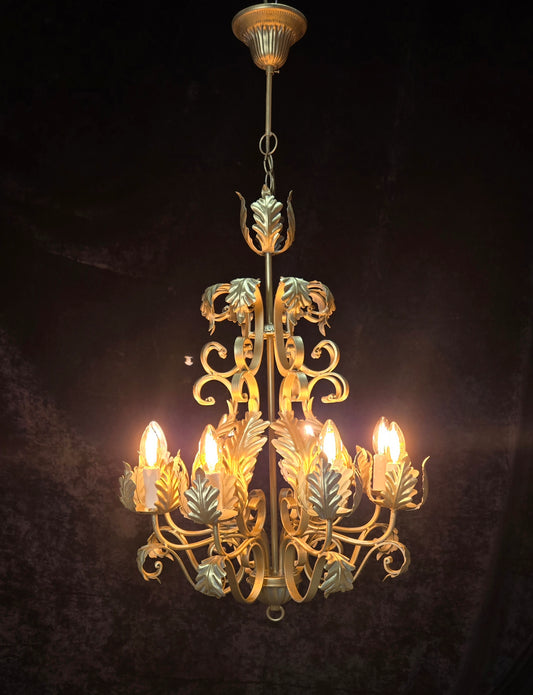Stunning Heavy Large 8 Arm Wrought Iron Gilded Italian Chandelier Ceiling Light