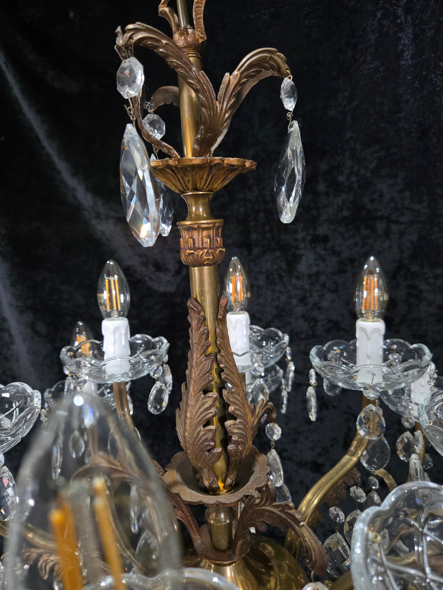 Fabulous Large Vintage Italian Heavy 8 Arm 16 Light Brass Crystal Chandelier