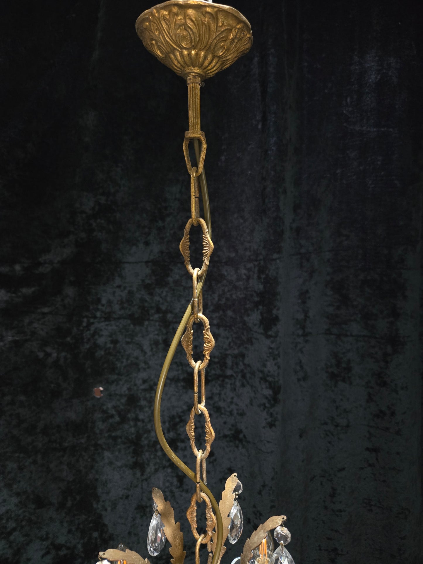 Gorgeous Heavy Vintage Italian 6 Arm Brass Leaf Crystal Chandelier Ceiling Light
