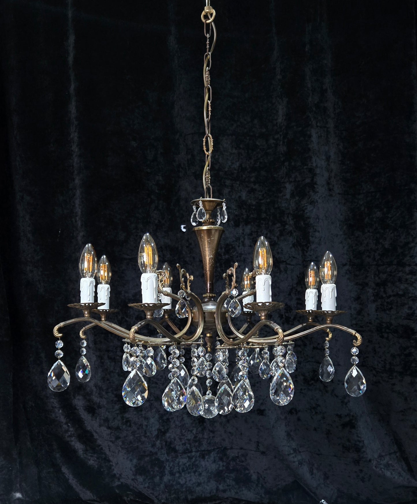 Gorgeous Vintage Italian 8 Arm Crystal Brass Leaf Chandelier Ceiling Light