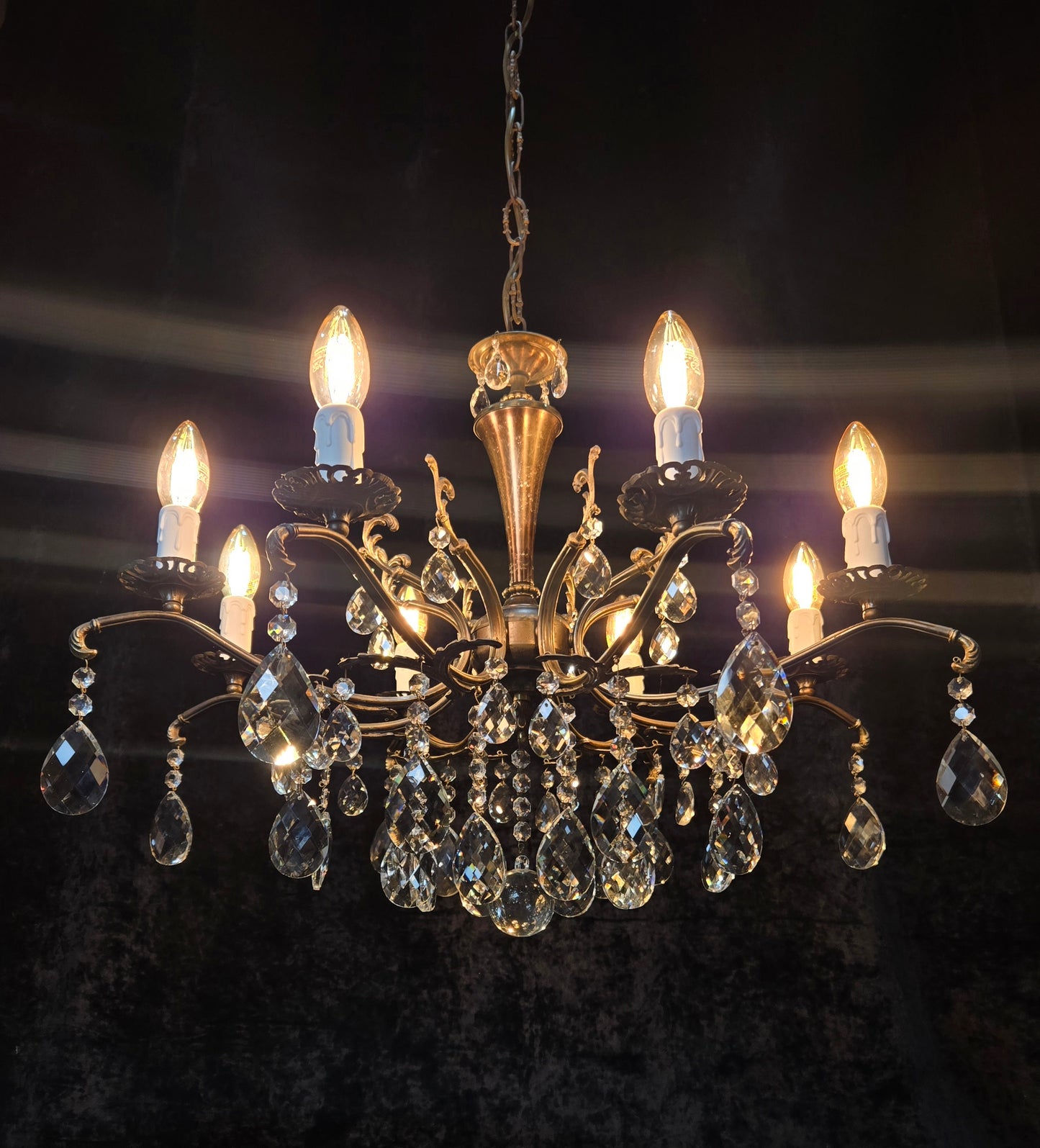 Gorgeous Vintage Italian 8 Arm Crystal Brass Leaf Chandelier Ceiling Light
