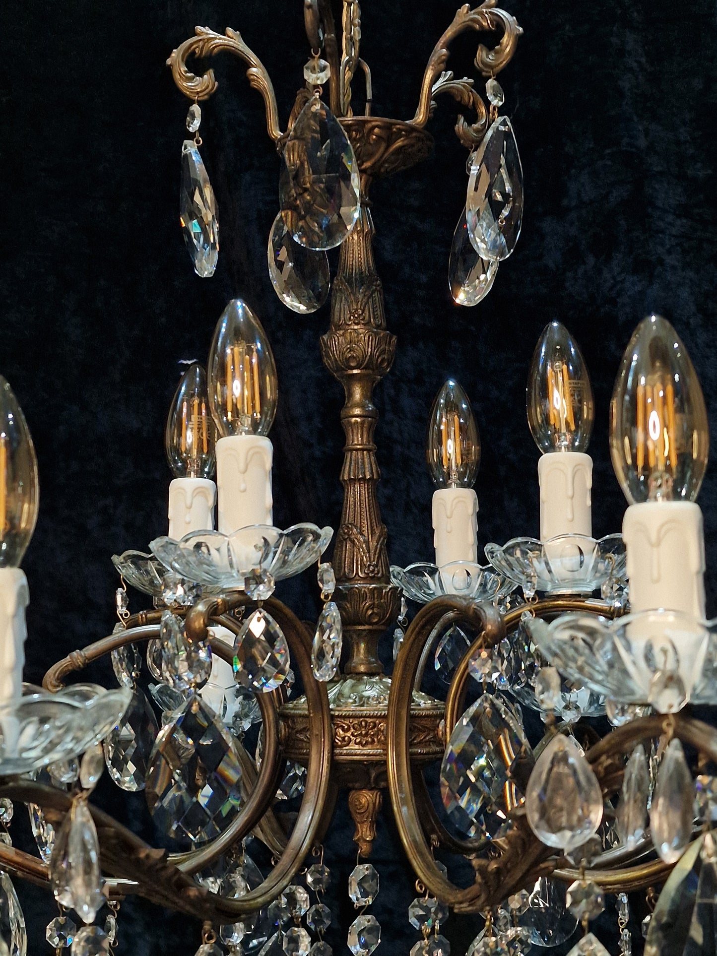 Fabulous Vintage Italian 8 Arm 12 Light 2 Tier Crystal Brass Leaf Chandelier