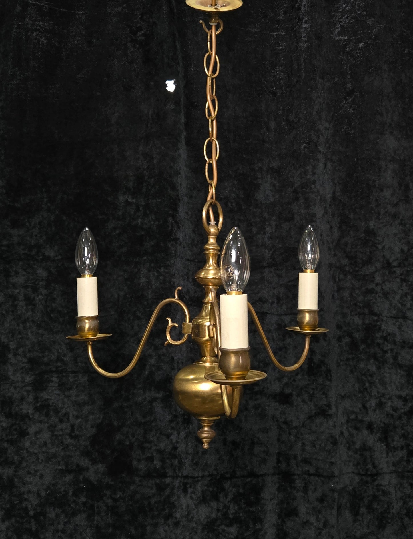 Classical Vintage 3 Arm Brass Flemish Chandelier Ceiling Light