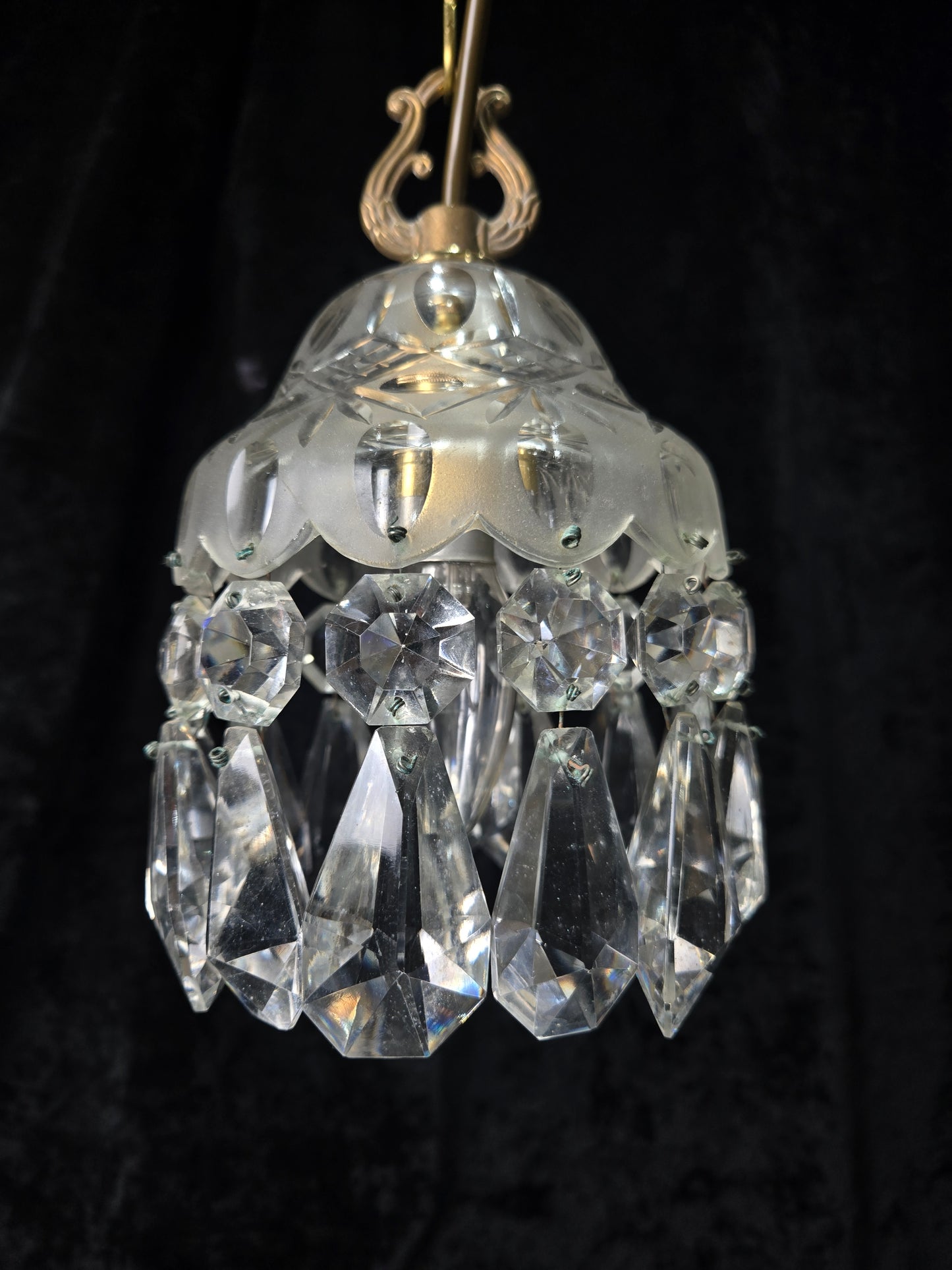 Stunning Petite Cut Glass Crystal Antique Shade Brass Pendant Light Chandelier