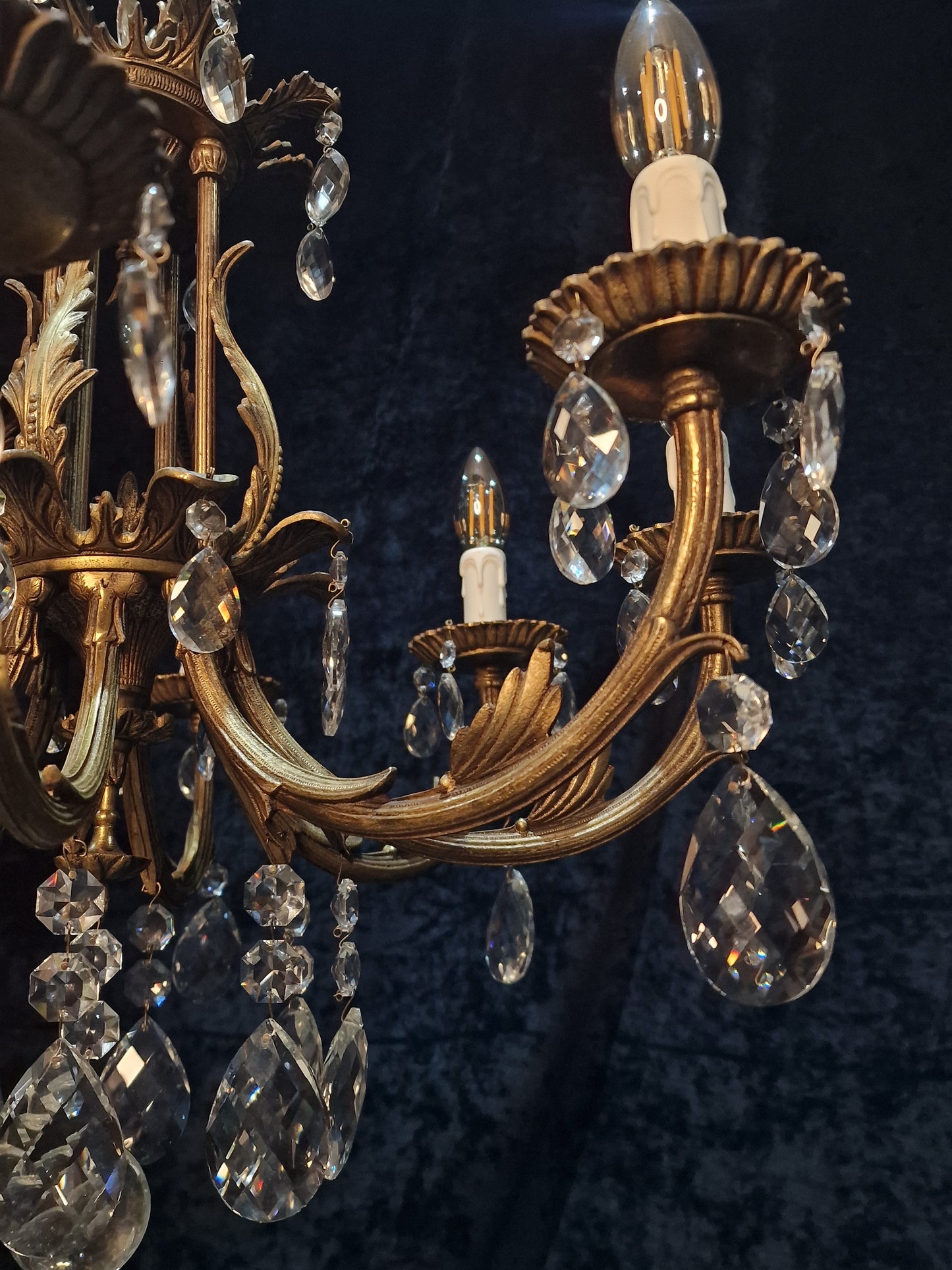 Stunning Heavy Large Antique Vintage French Brass Crystal 8 Arm Chandelier Light