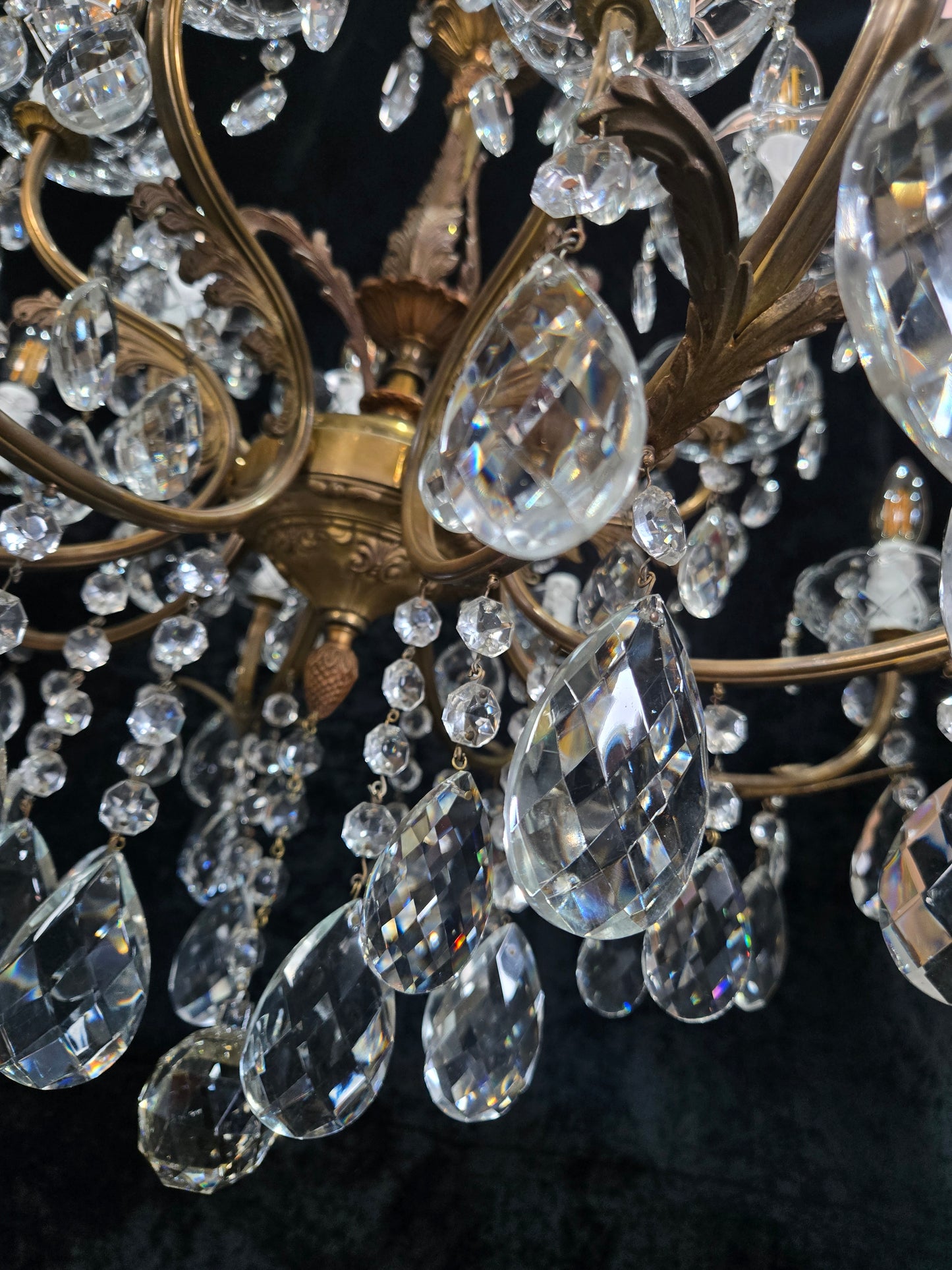 Fabulous Large Vintage Italian Heavy 8 Arm 16 Light Brass Crystal Chandelier