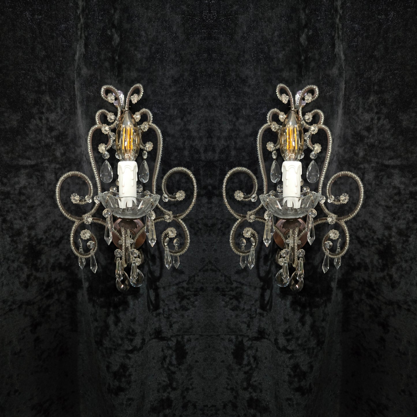 Elegant Pair Vintage Italian Venetian Style Crystal Glass and Iron Wall Lights