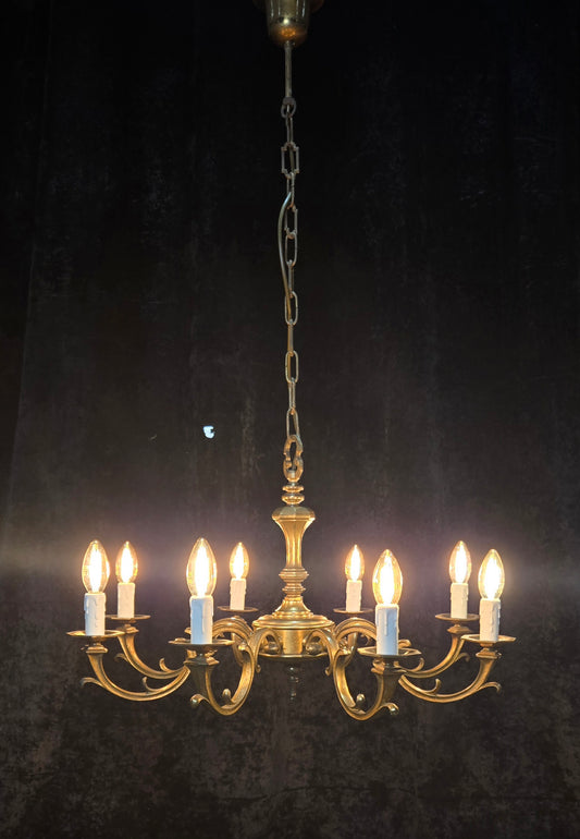 Traditional Heavy Vintage Dutch 8 Arm Brass Gothic Style Chandelier Light