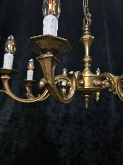 Traditional Heavy Vintage Dutch 8 Arm Brass Gothic Style Chandelier Light