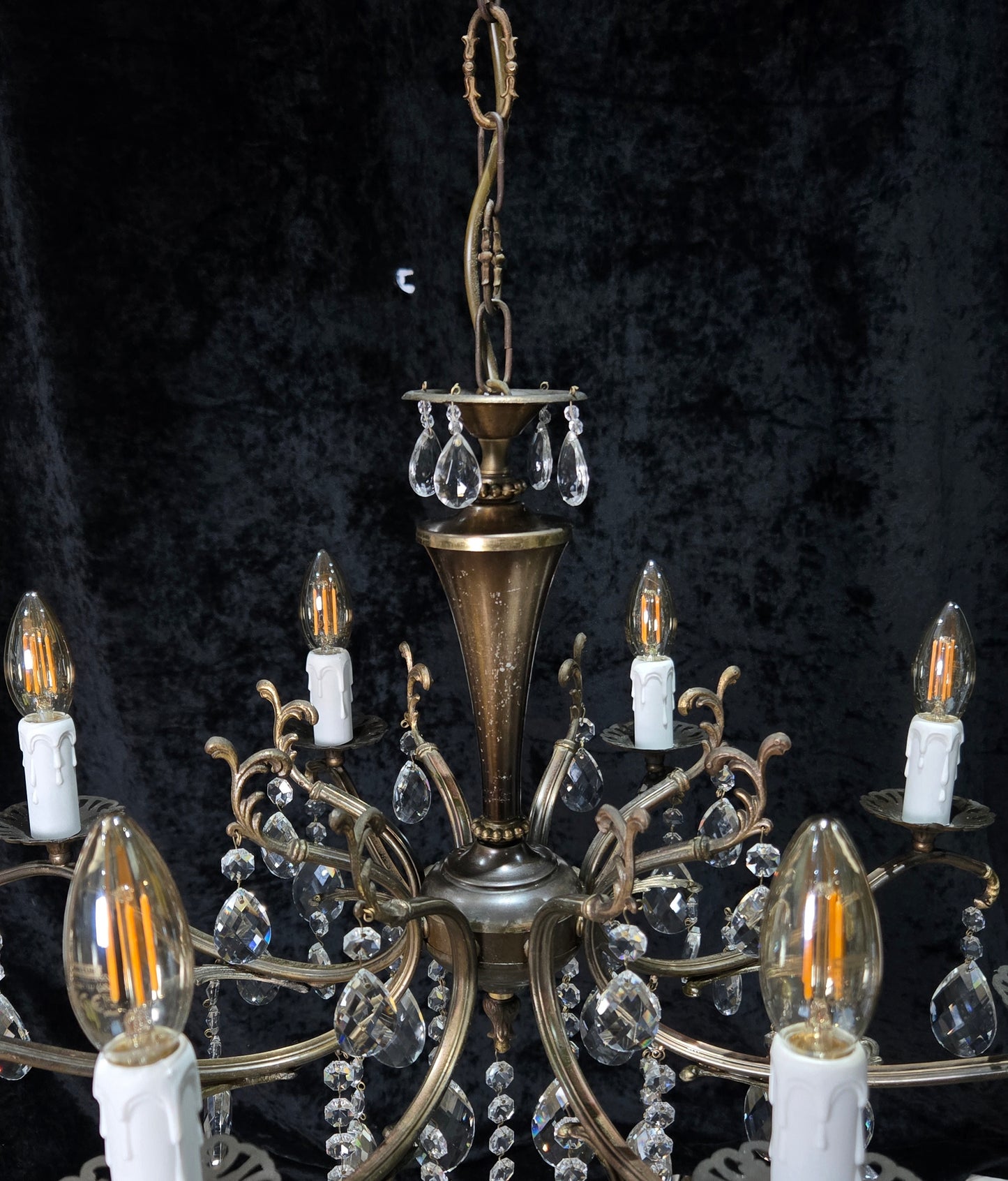 Gorgeous Vintage Italian 8 Arm Crystal Brass Leaf Chandelier Ceiling Light