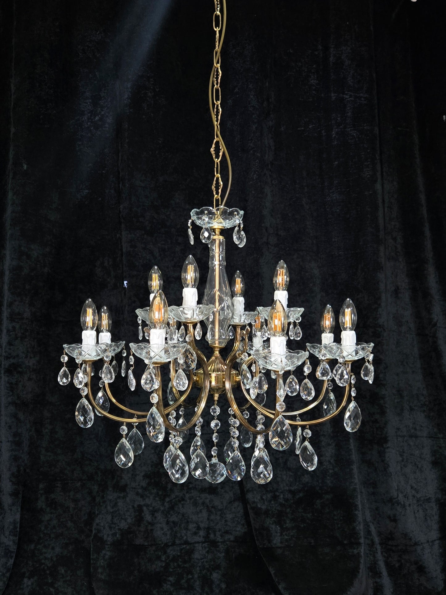 Classical Vintage Italian 8 Arm 12 Light Brass Crystal Chandelier Ceiling Light