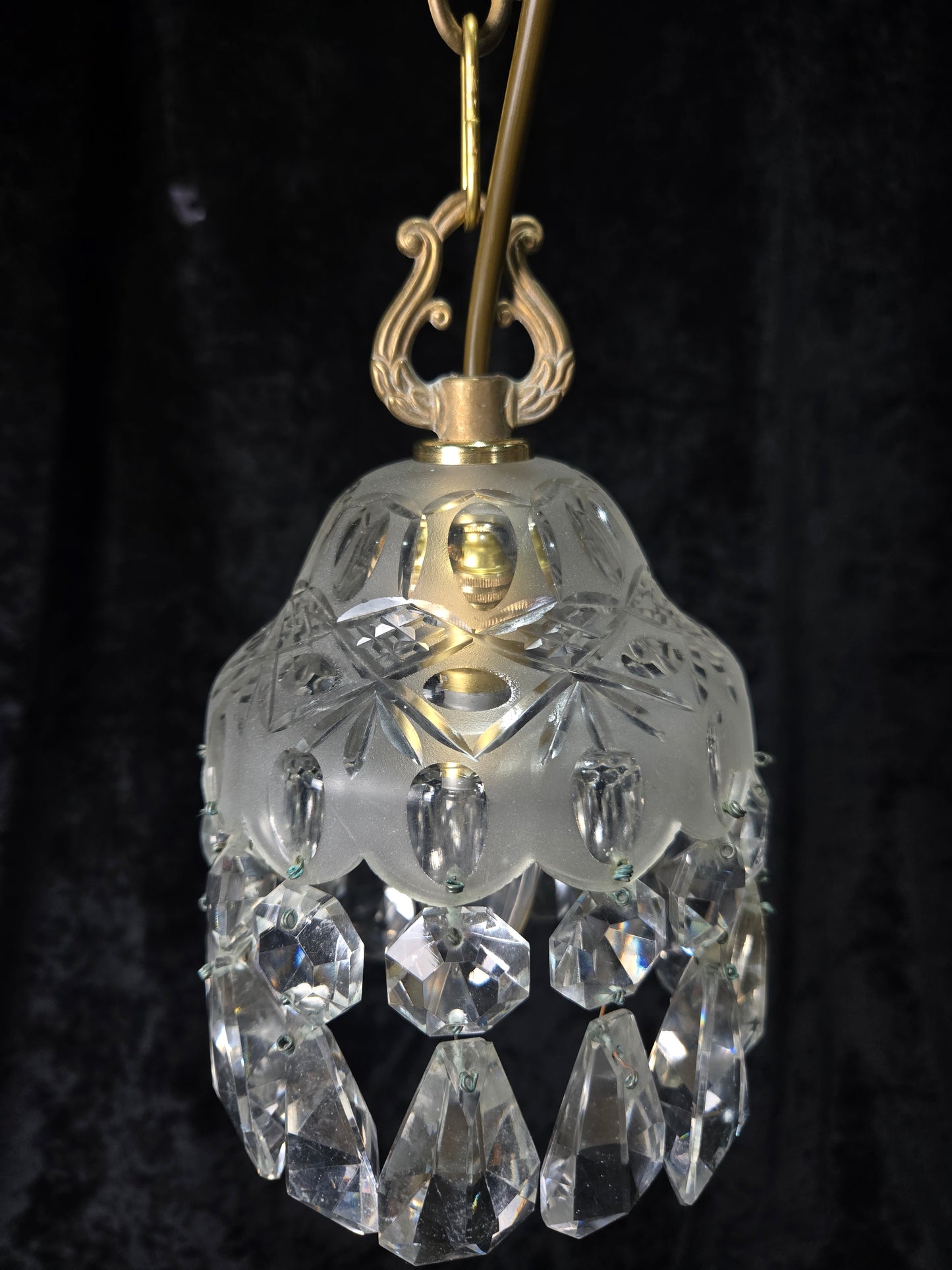 Stunning Petite Cut Glass Crystal Antique Shade Brass Pendant Light Chandelier