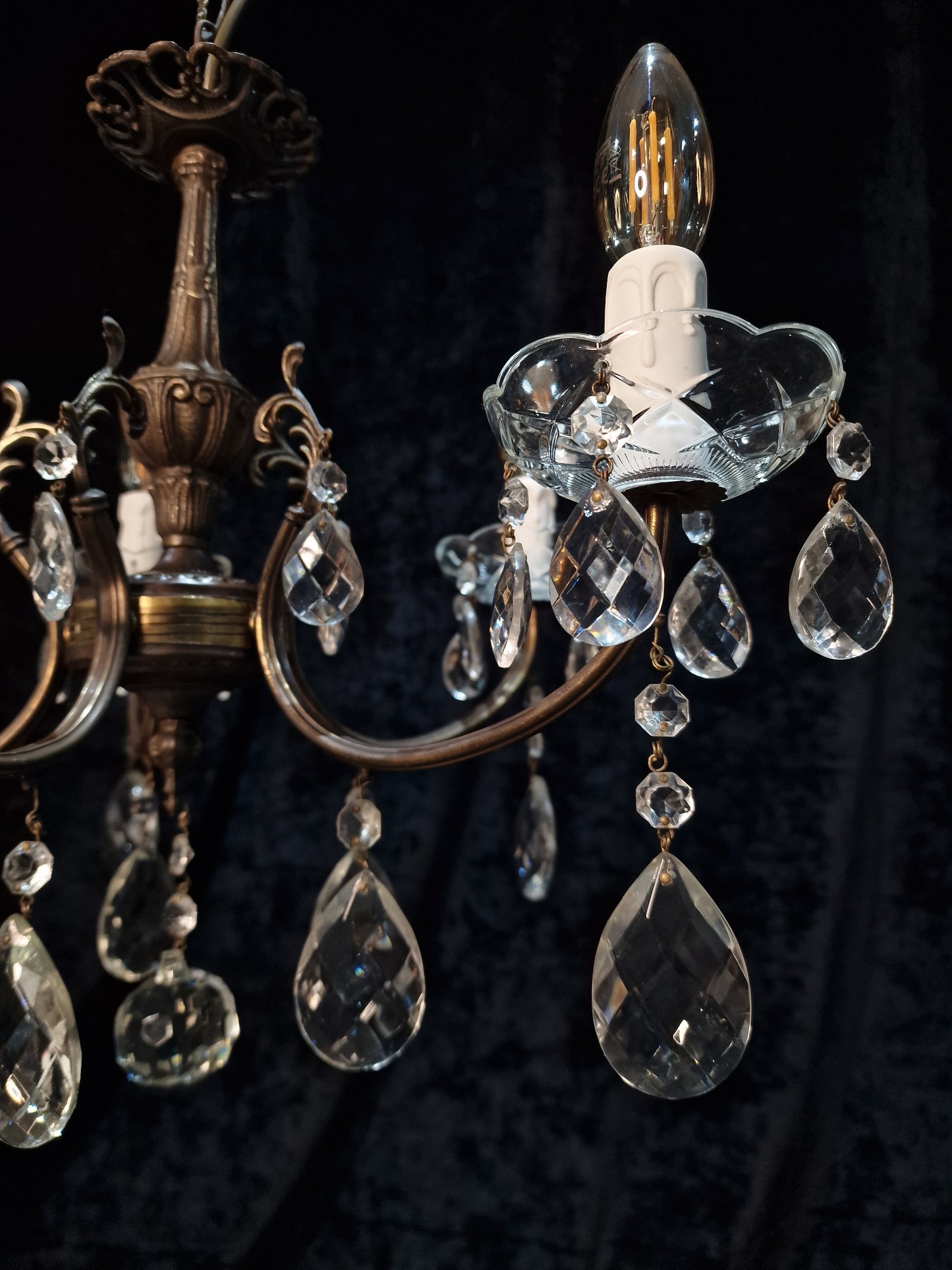 Lovely Elegant Vintage Italian 5 Arm Brass Crystal Chandelier Ceiling Light