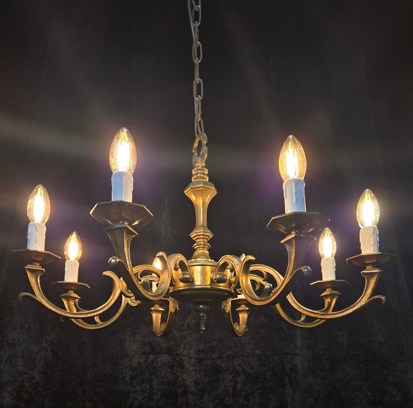 Traditional Heavy Vintage Dutch 8 Arm Brass Gothic Style Chandelier Light