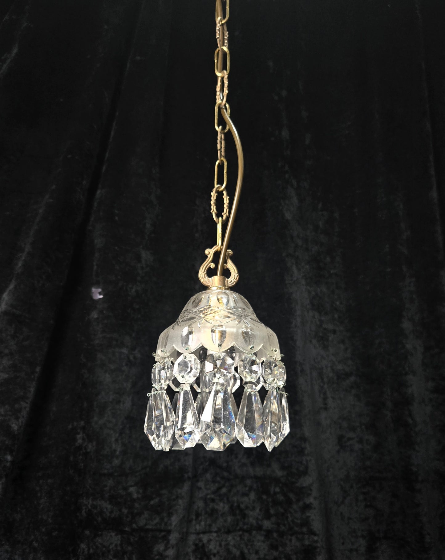Stunning Petite Cut Glass Crystal Antique Shade Brass Pendant Light Chandelier