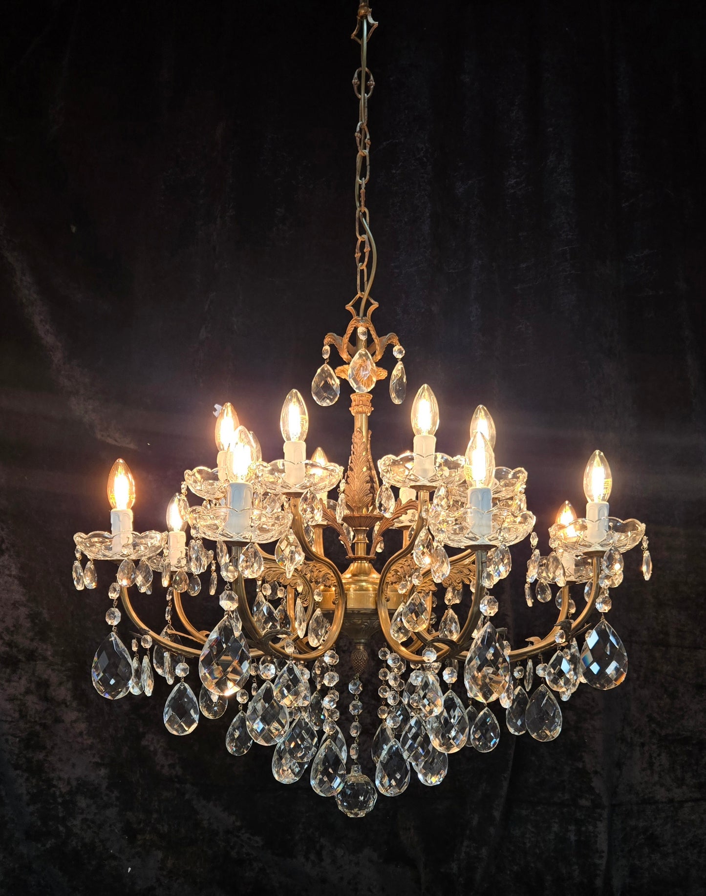 Fabulous Large Vintage Italian Heavy 8 Arm 16 Light Brass Crystal Chandelier