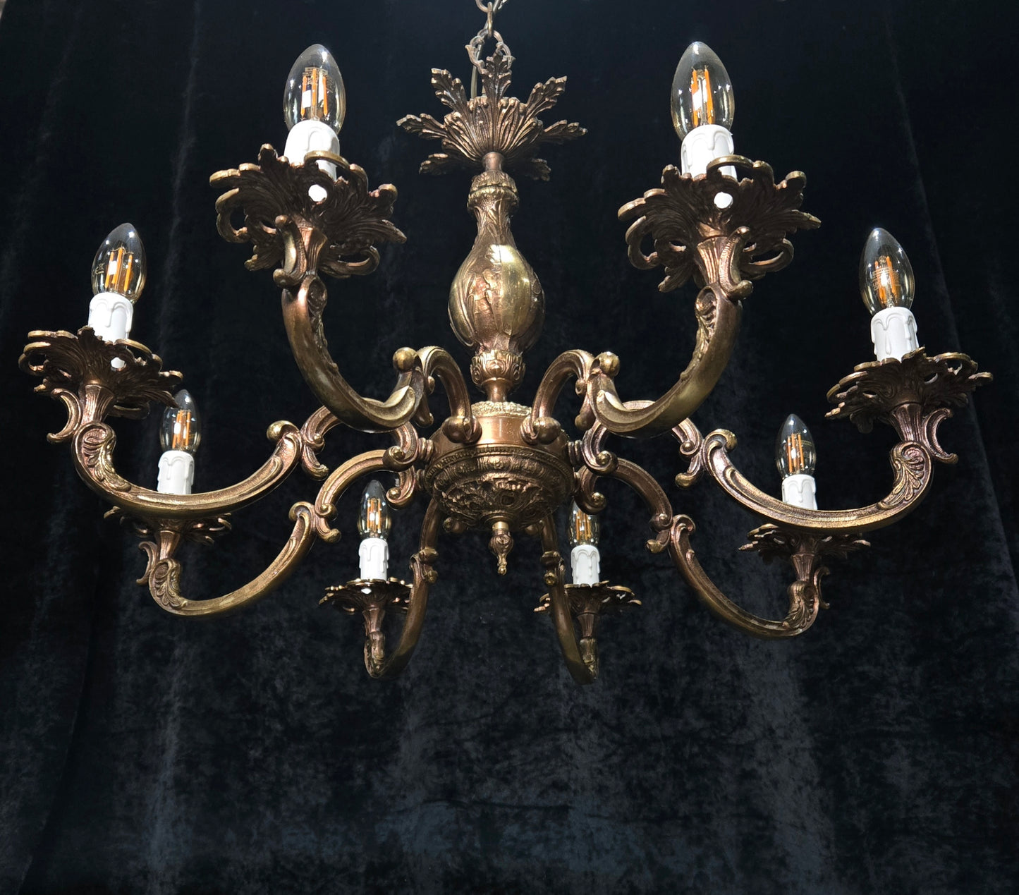 Beautiful Large Heavy Vintage Solid Brass 8 Arm Italian Chandelier Ceiling Light