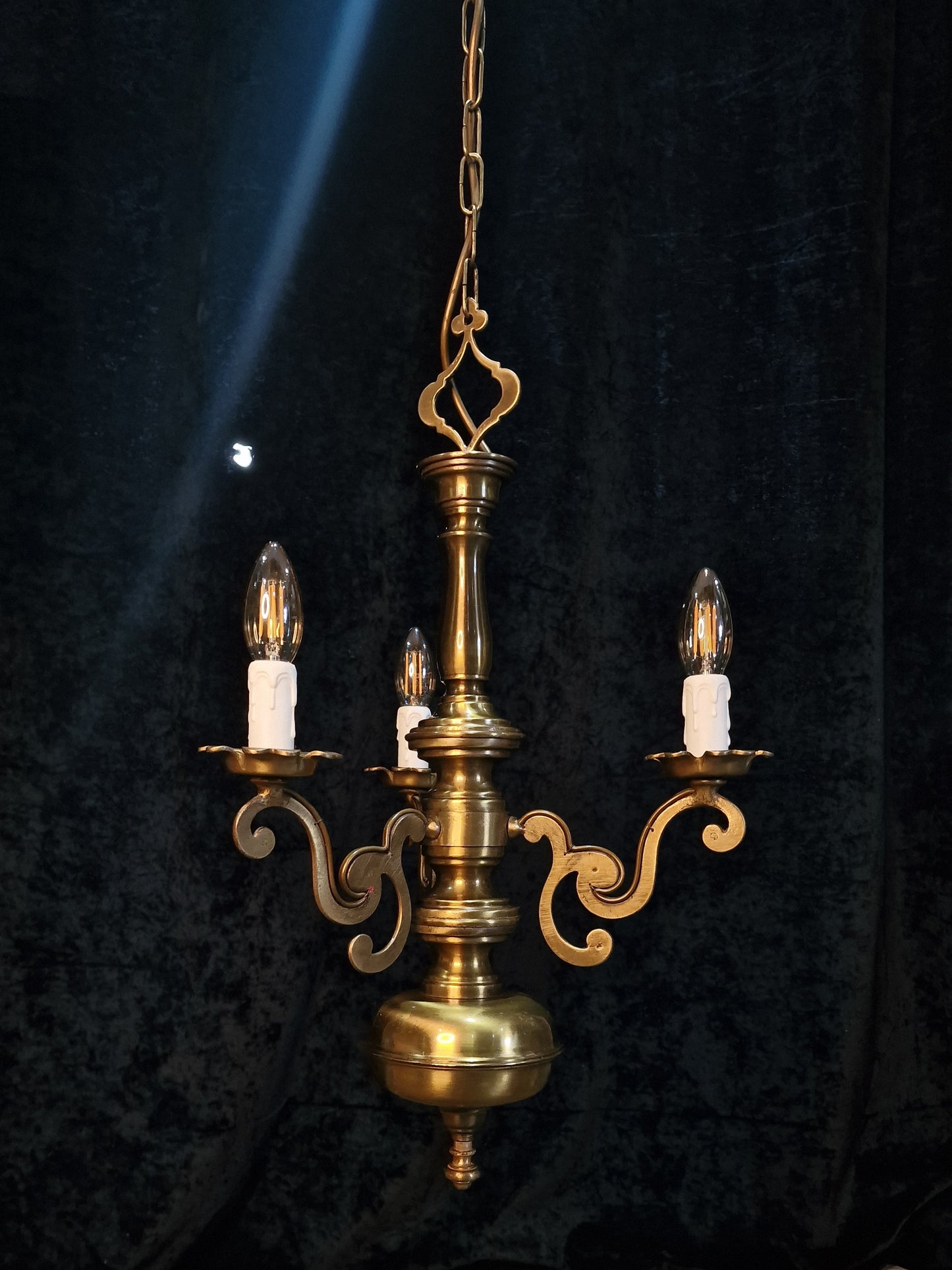 Elegant Vintage Italian 3 Arm Brass Chandelier Ceiling Light