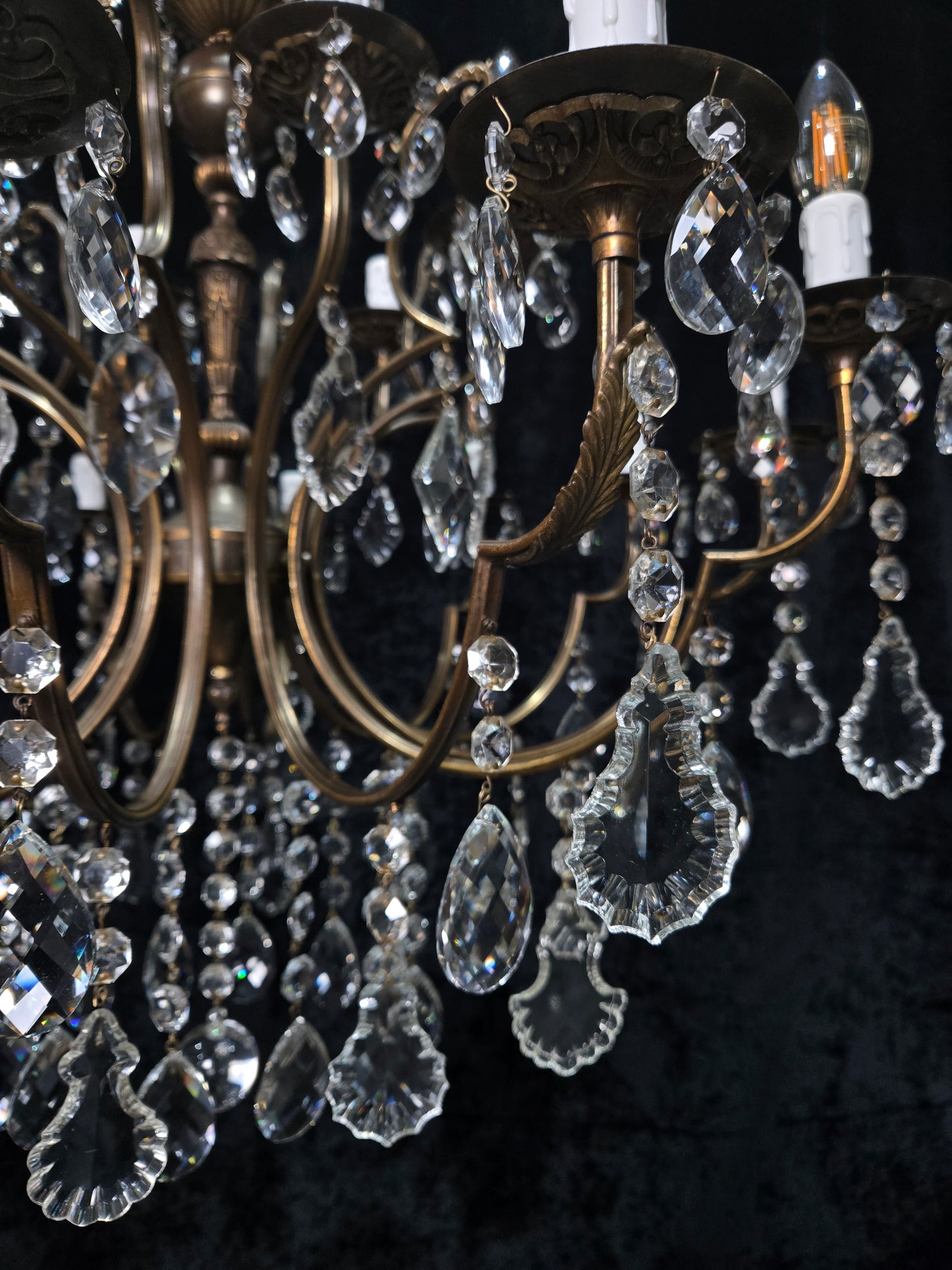 Fabulous Large Vintage Italian 12 Arm 18 Light Brass Crystal Leaf Chandelier