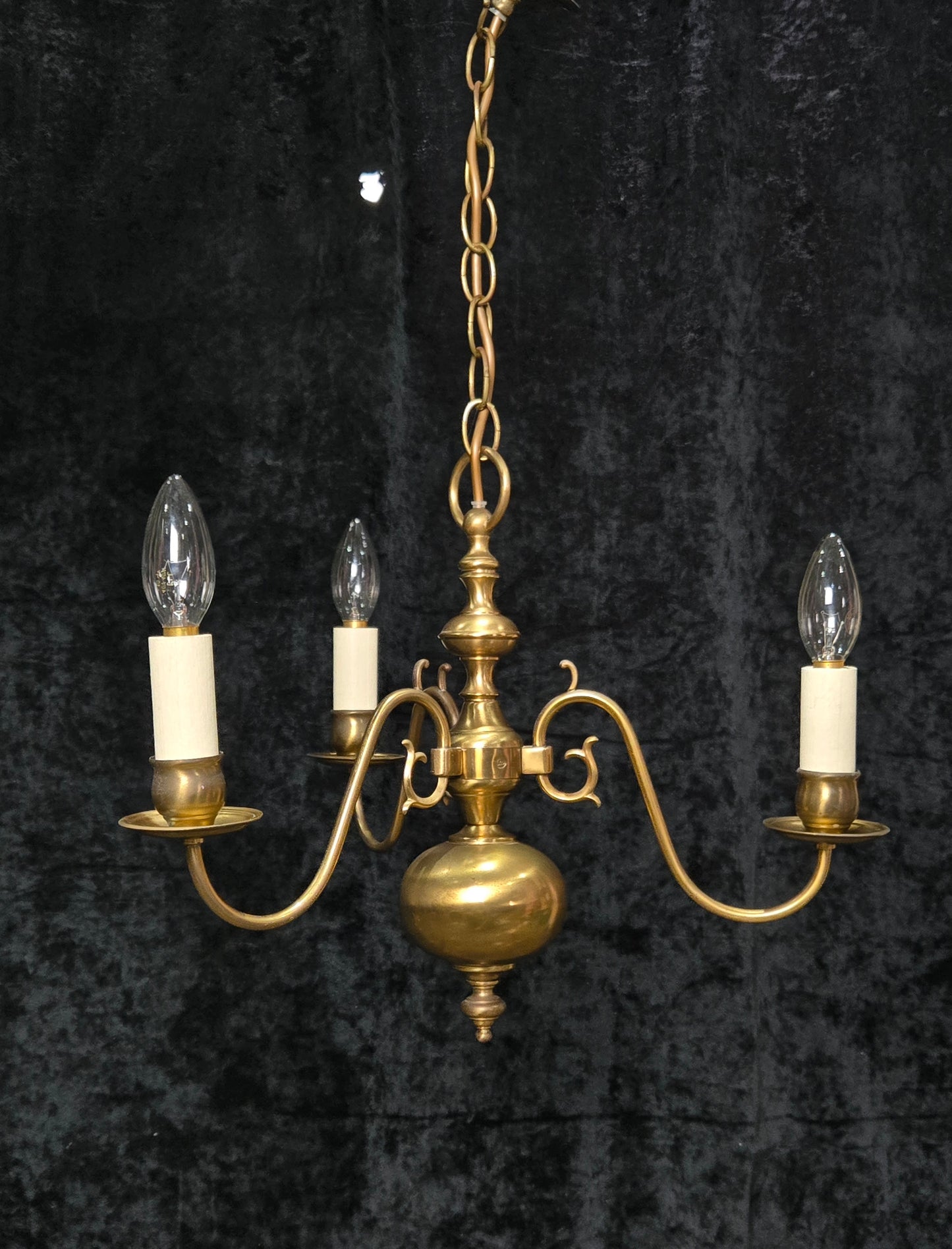 Classical Vintage 3 Arm Brass Flemish Chandelier Ceiling Light
