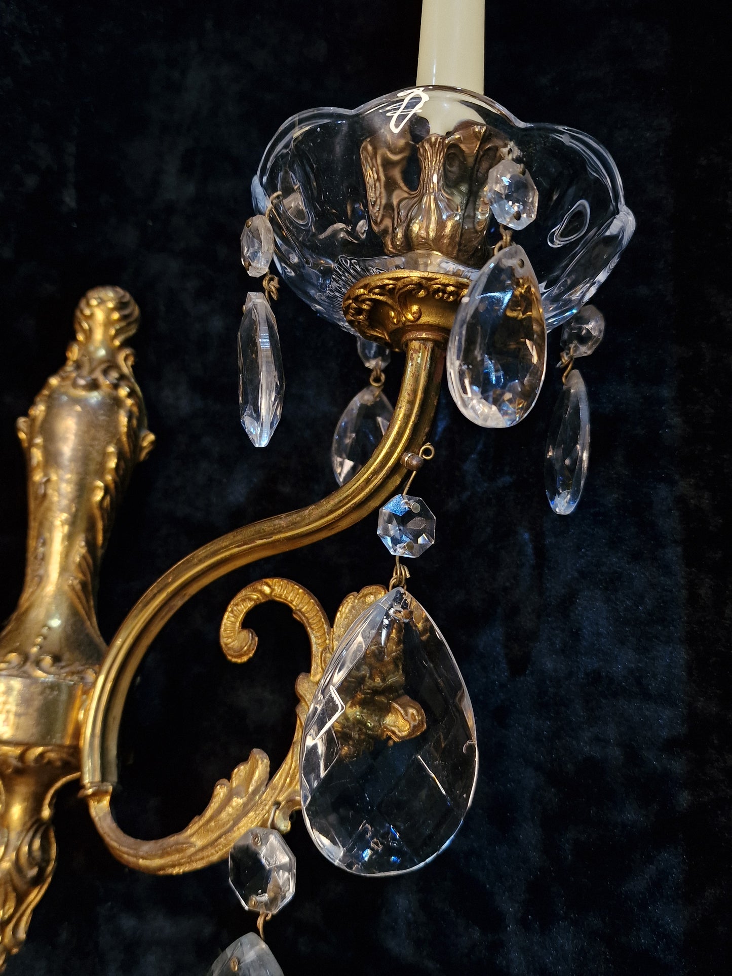 Elegant Pair Antique French 2 Arm Leaf Candle Crystal Brass Wall Lights Sconces