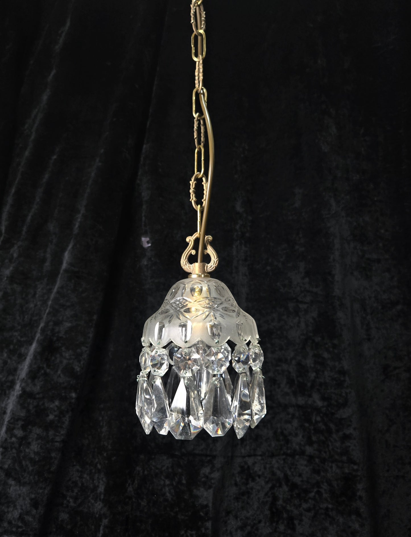 Stunning Petite Cut Glass Crystal Antique Shade Brass Pendant Light Chandelier