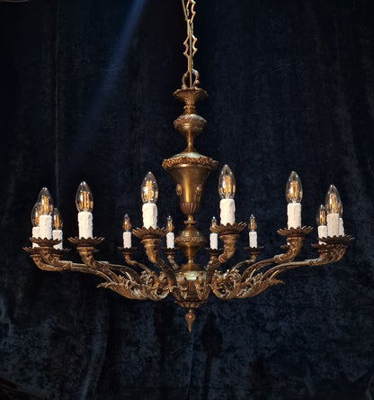 Stately Large Vintage Heavy Italian 16 Arm Brass Chandelier Ceiling Light