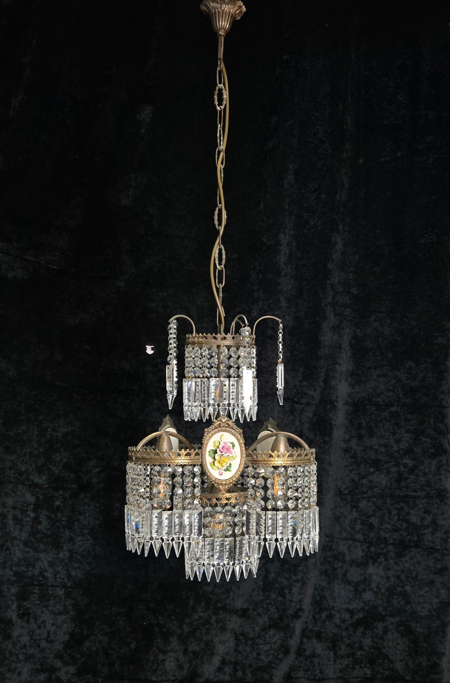 Beautiful Vintage Italian Capodimonte Flower Brass Crystal 4 Light Chandelier