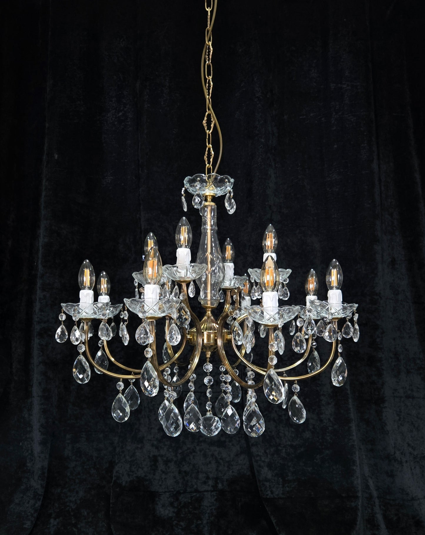 Classical Vintage Italian 8 Arm 12 Light Brass Crystal Chandelier Ceiling Light