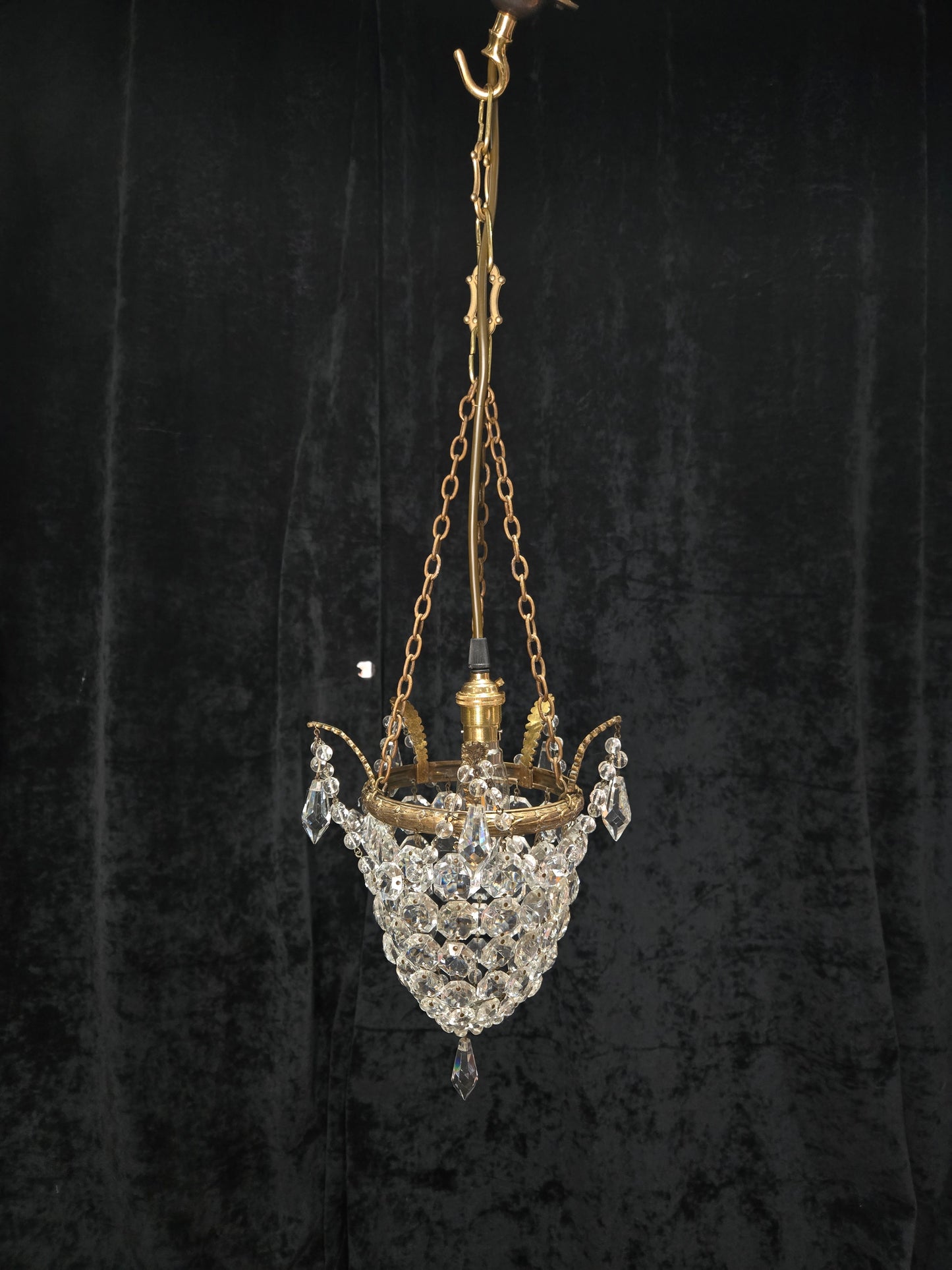 Beautiful Antique French Crystal Bag Brass Leaf Chandelier Ceiling Light