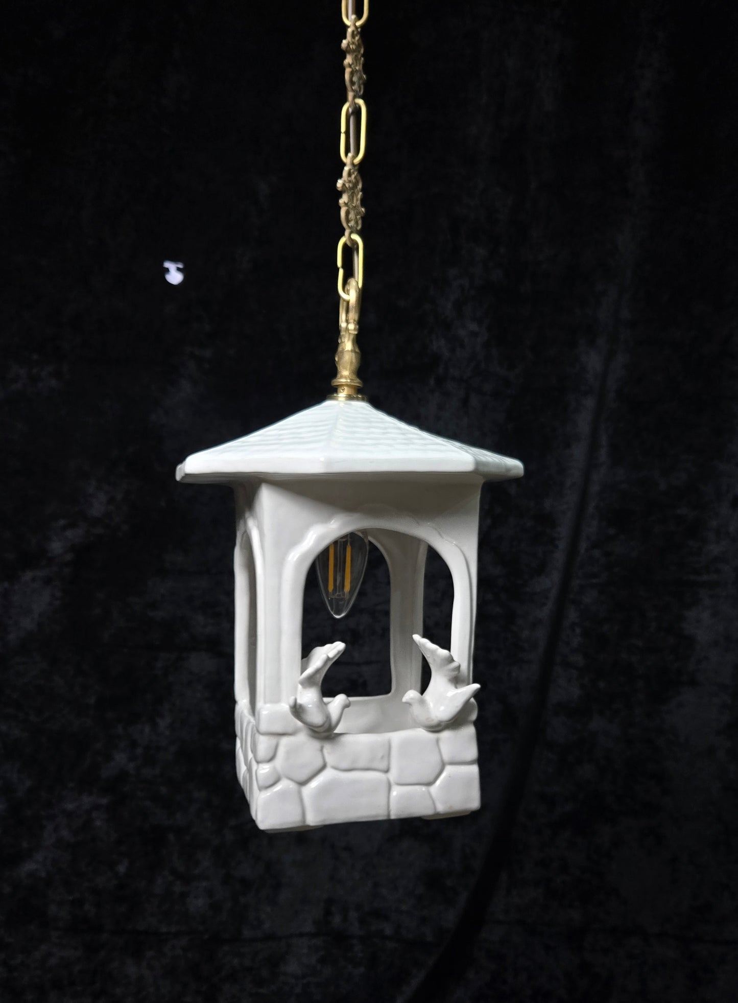 Unique Vintage White Ceramic Doves Hanging Lantern Ceiling LightUnique Vintage White Ceramic Doves Hanging Lantern Ceiling Light