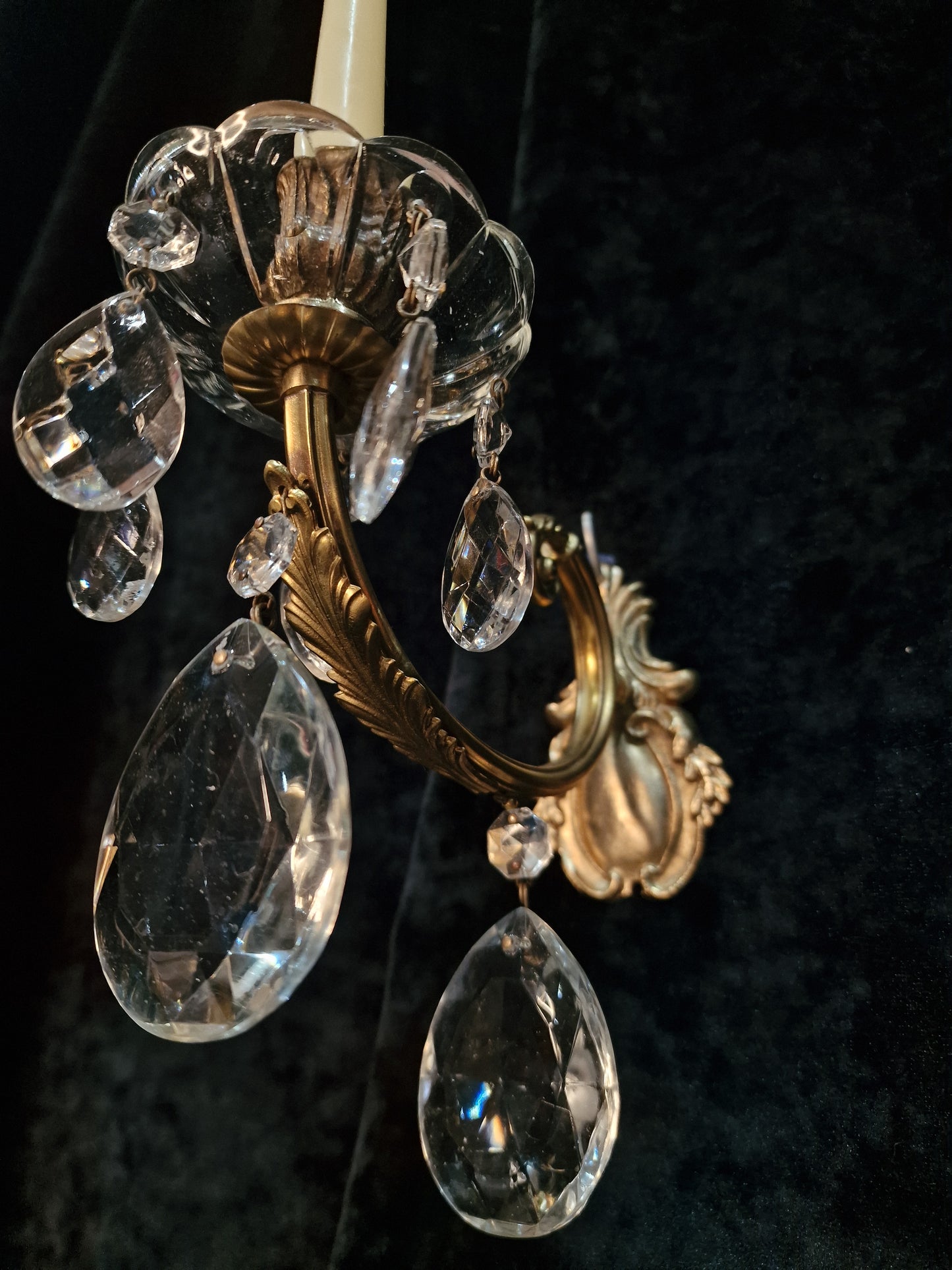 Lovely Pair Vintage Italian 1 Arm Brass Crystal Candle Wall Lights Wall Sconces