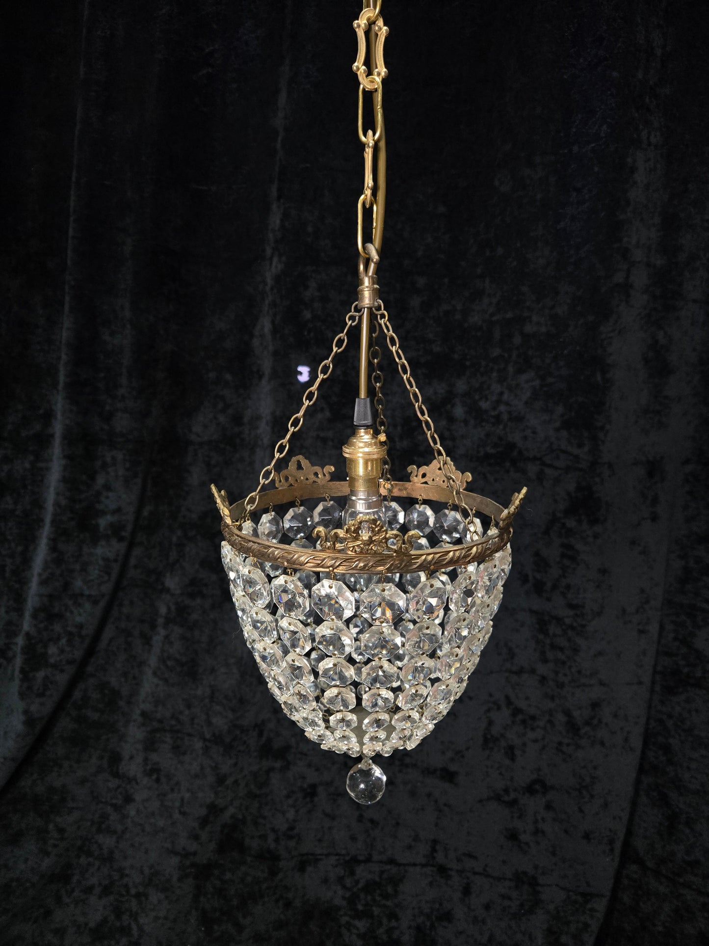 Beautiful Antique French Crystal Bag Brass and Bows Chandelier Ceiling Light