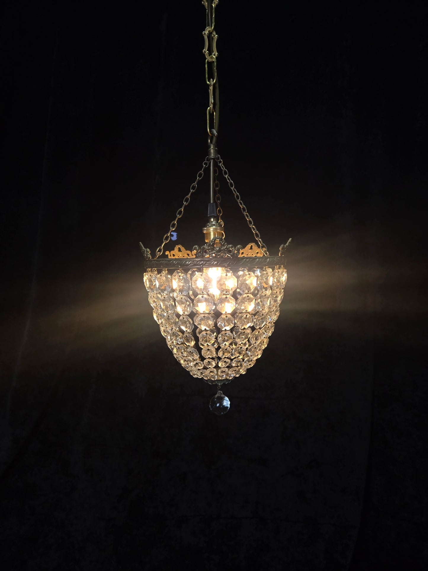 Beautiful Antique French Crystal Bag Brass and Bows Chandelier Ceiling Light