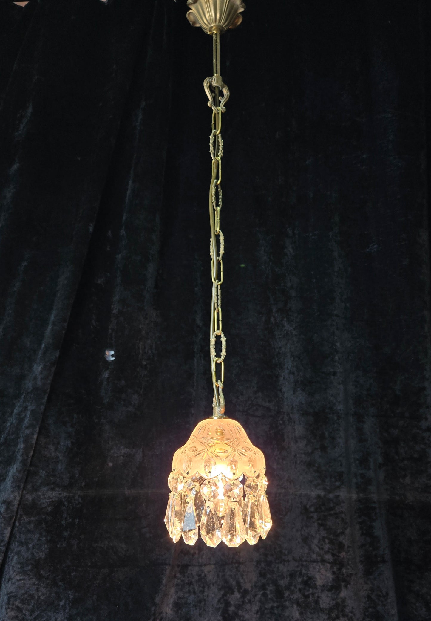 Stunning Petite Cut Glass Crystal Antique Shade Brass Pendant Light Chandelier